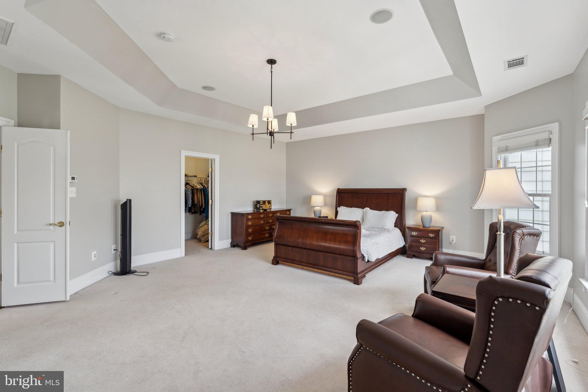 LANSDOWNE ON THE POTOMAC - Residential