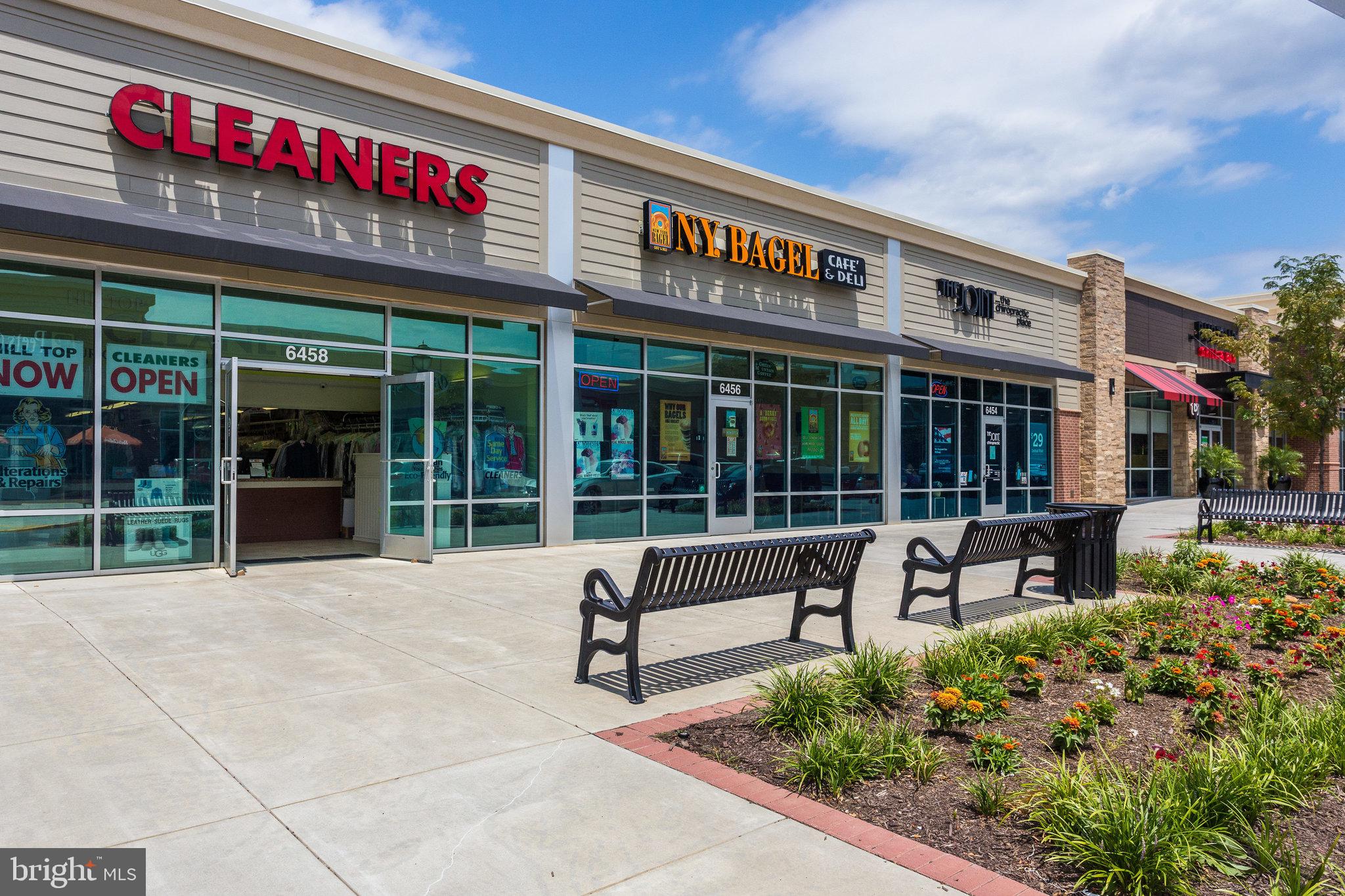 LANSDOWNE ON THE POTOMAC - Residential