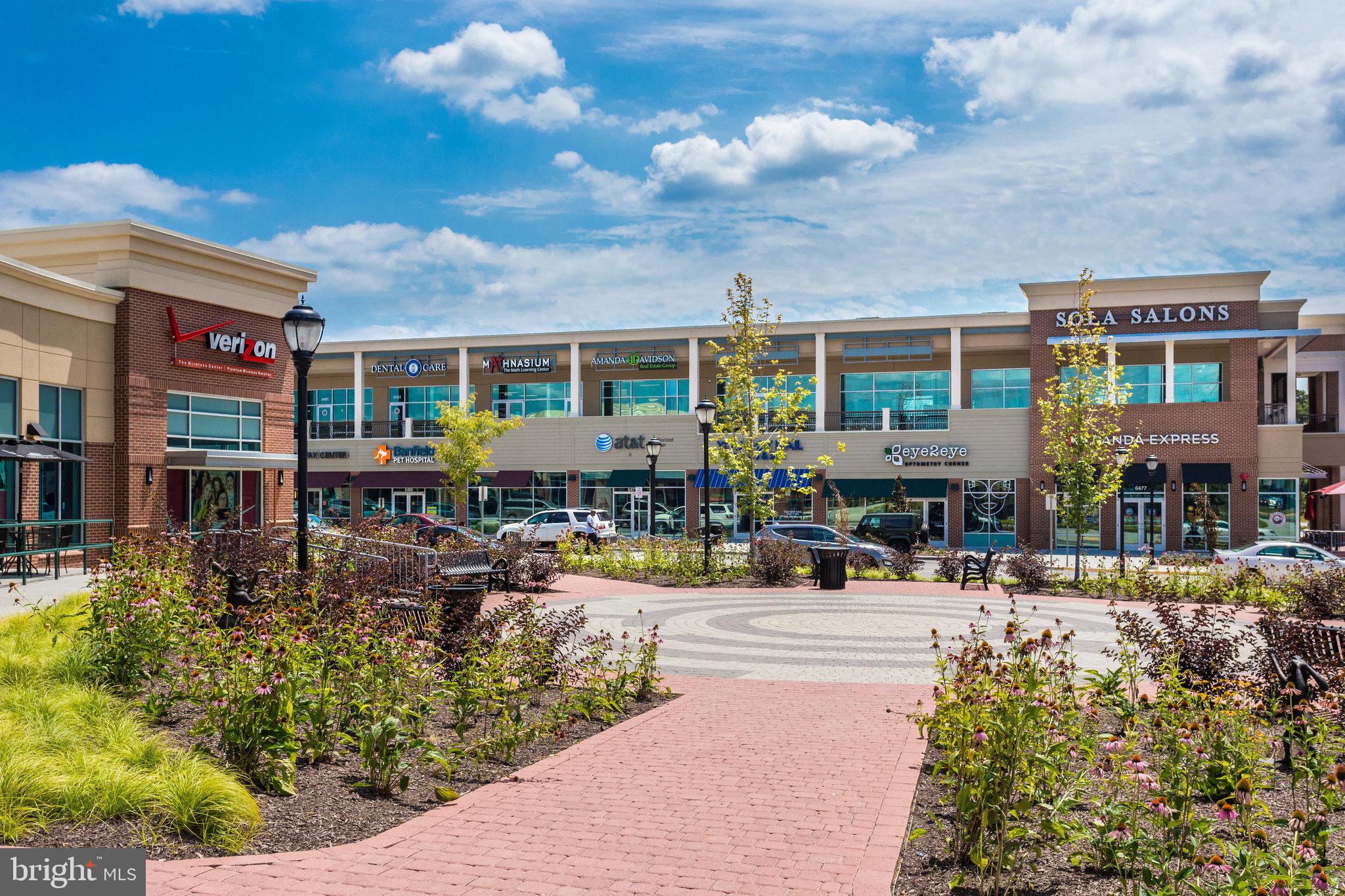 LANSDOWNE ON THE POTOMAC - Residential