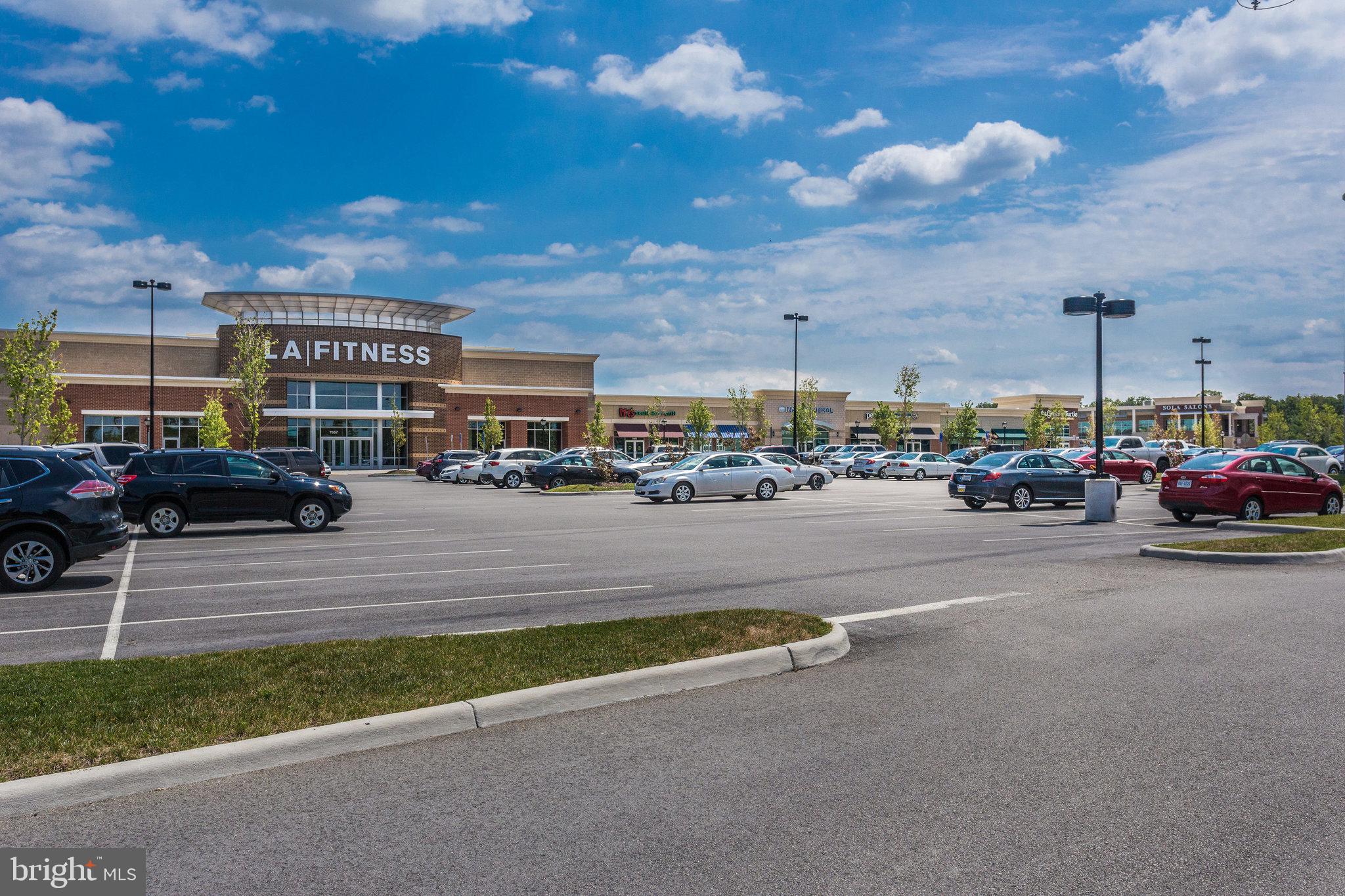 LANSDOWNE ON THE POTOMAC - Residential