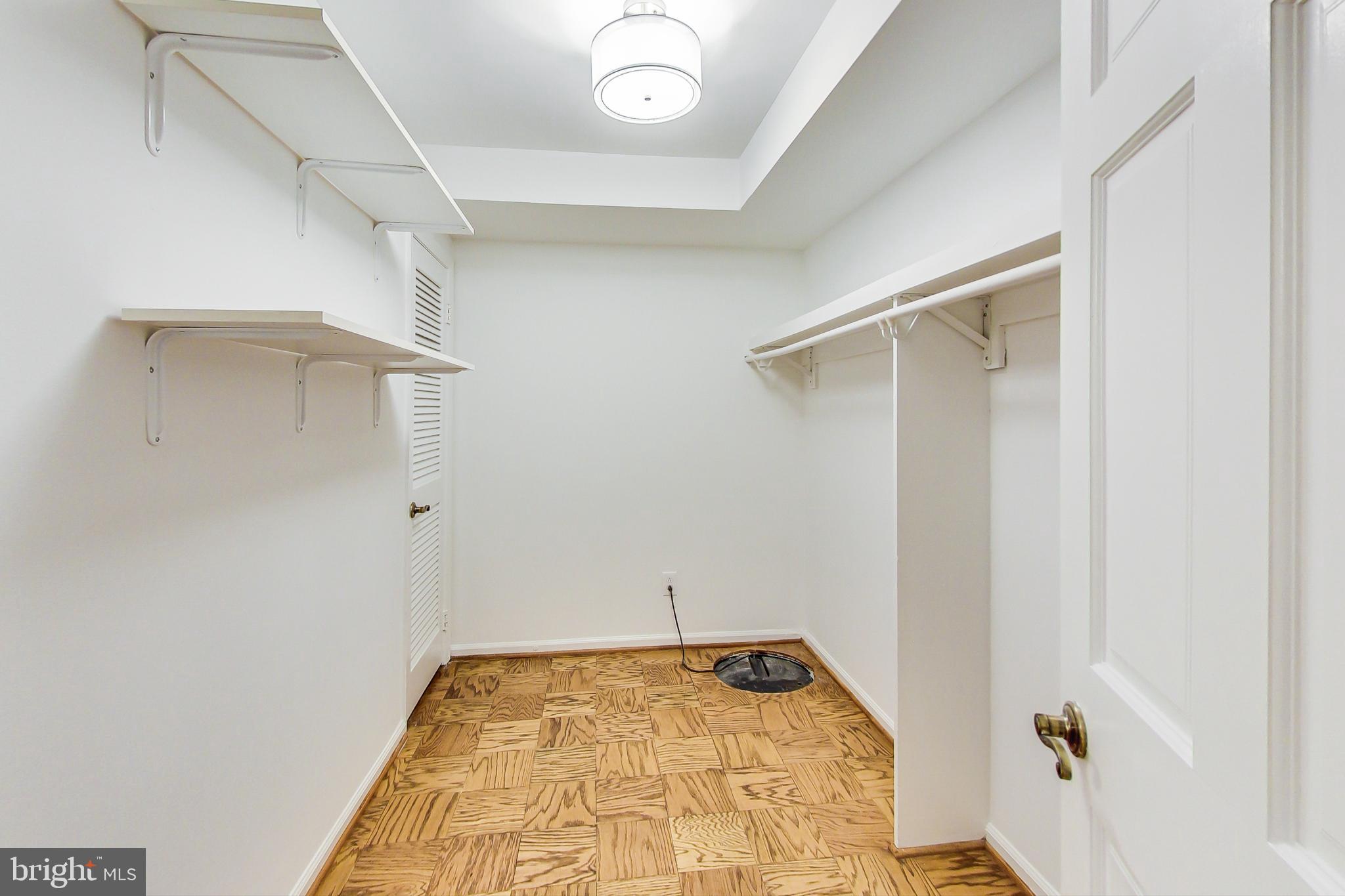 WOODSIDE VILLAGE - Residential