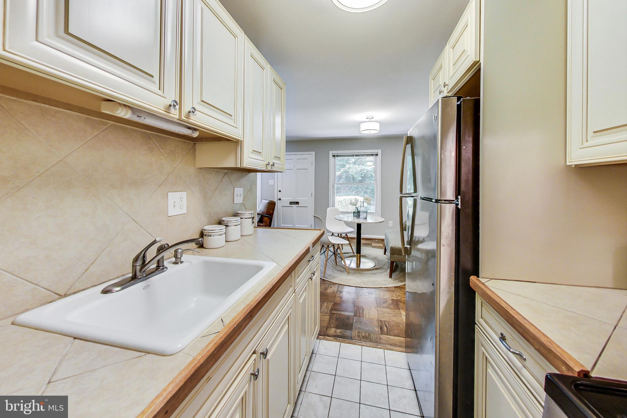 WOODSIDE VILLAGE - Residential