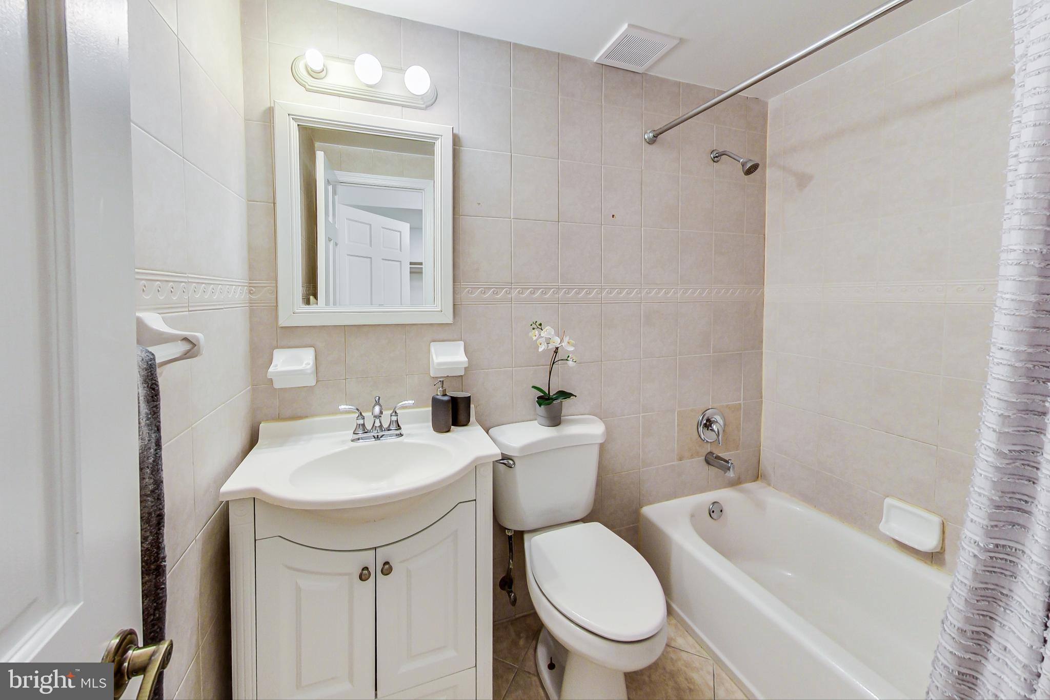 WOODSIDE VILLAGE - Residential