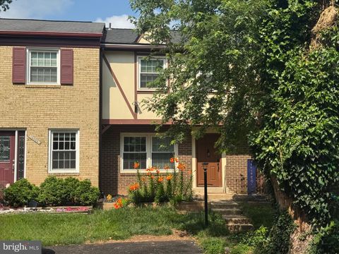 14855 LEICESTER COURT CENTREVILLE VA 20120