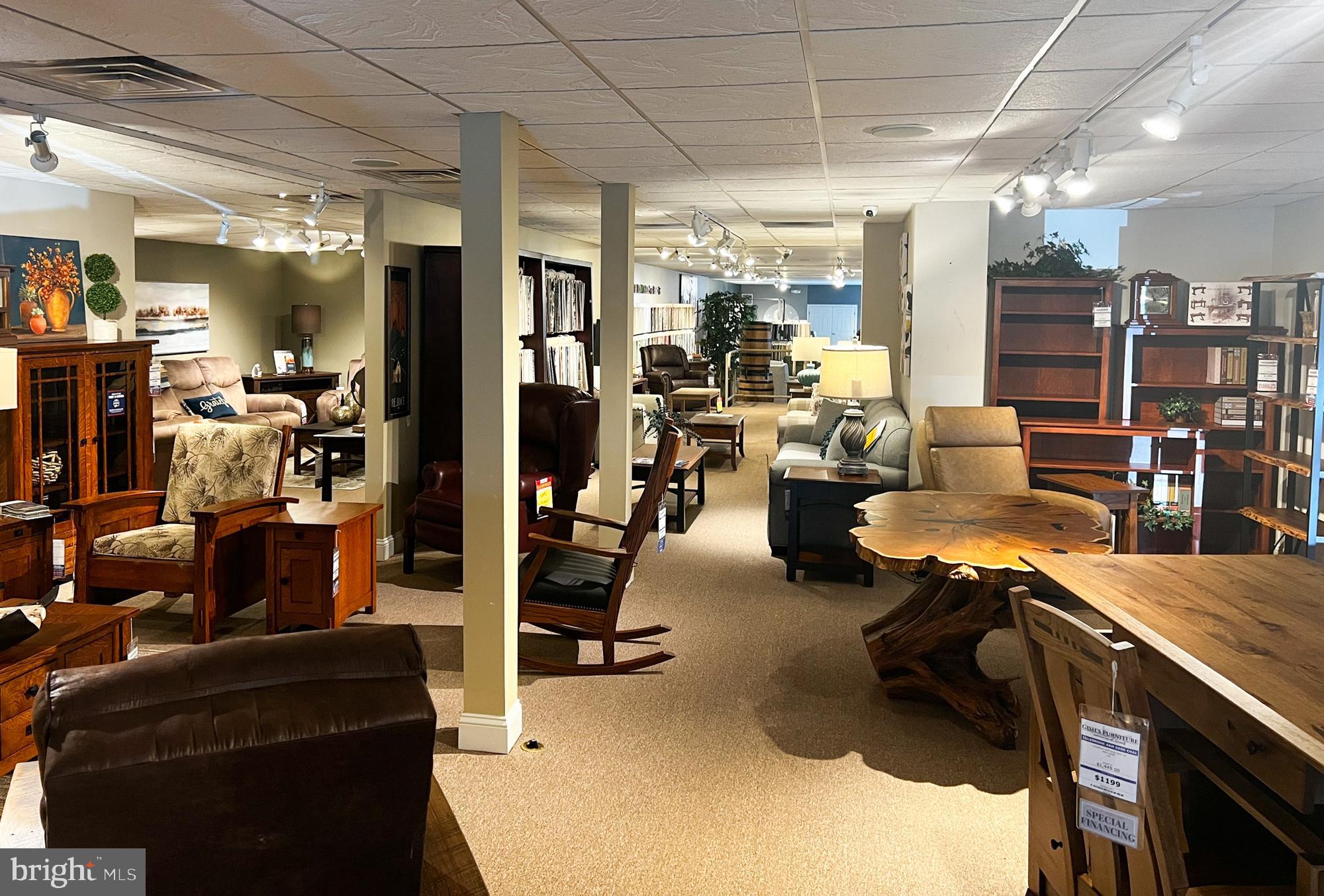 2191 LINCOLN HIGHWAY 93 E