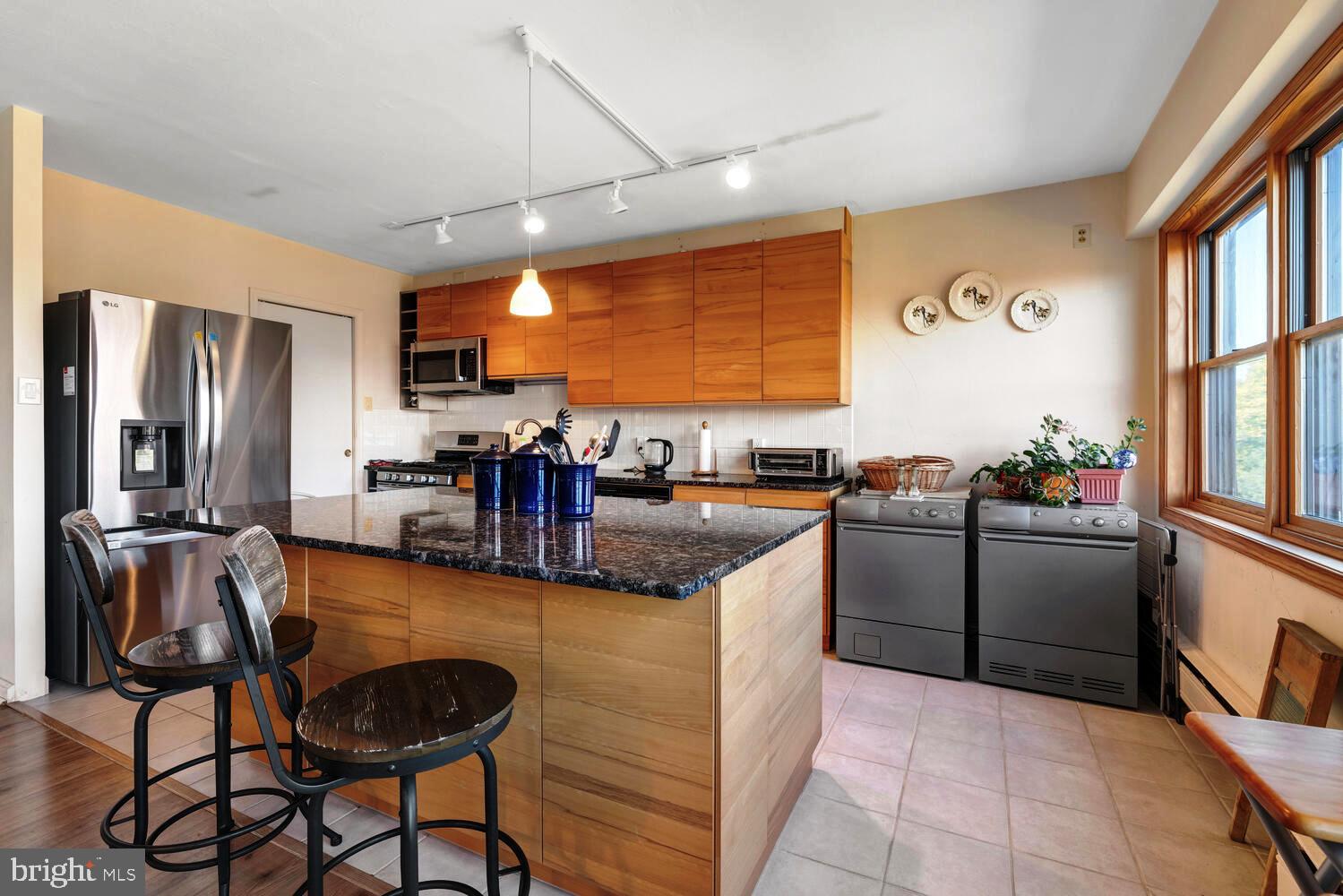 ELKINS PARK HOUSE - Residential