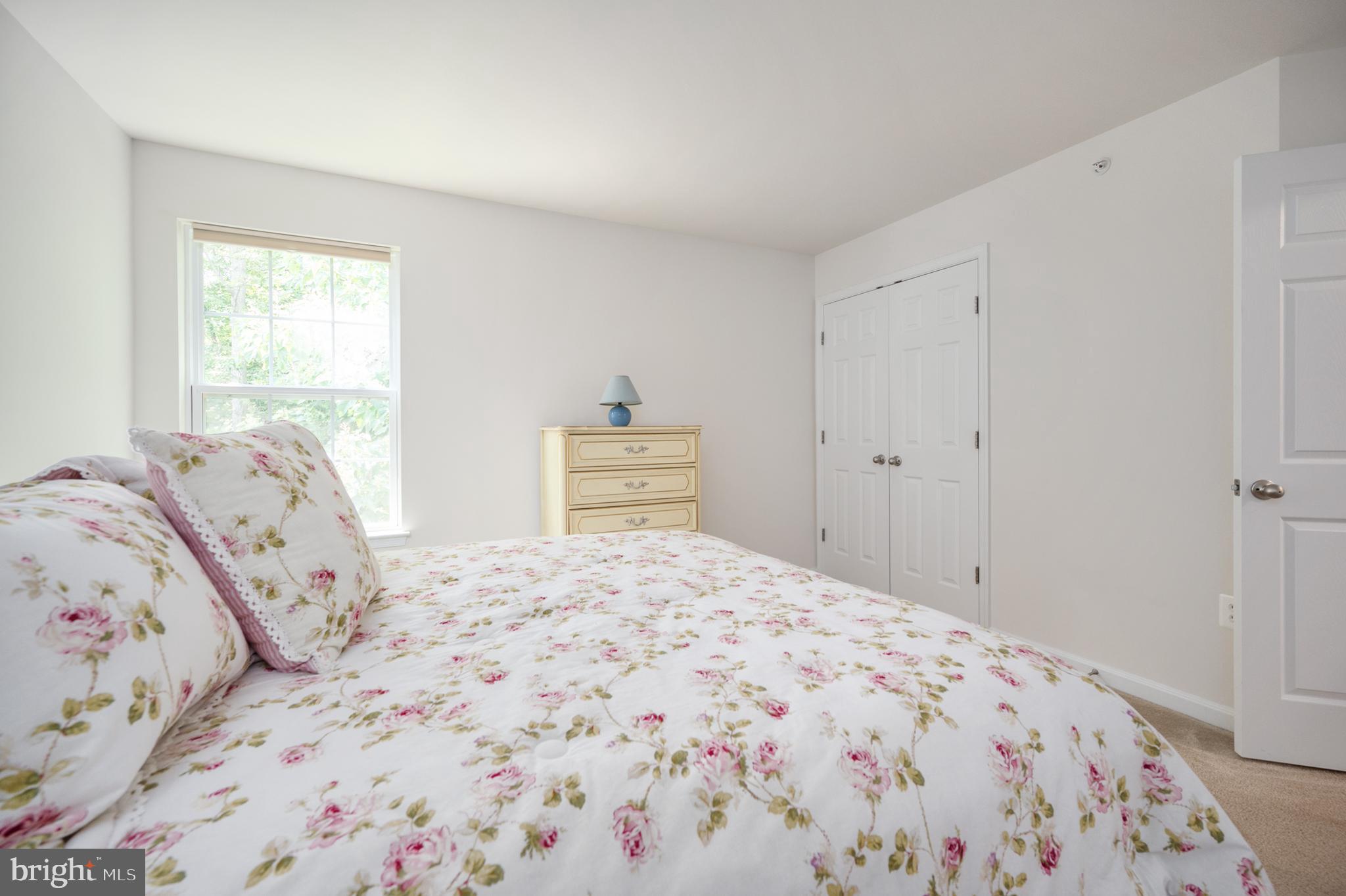 EAGLES POINTE - Residential