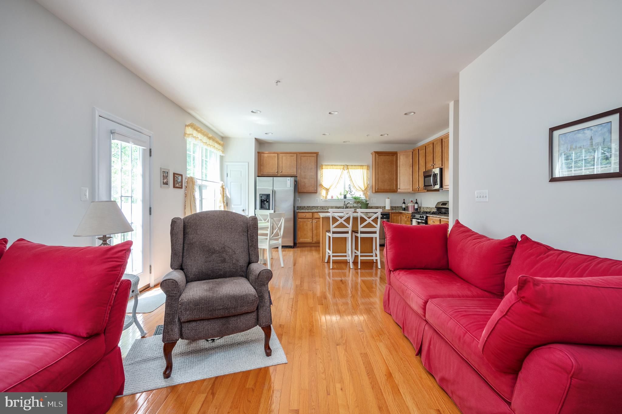 EAGLES POINTE - Residential