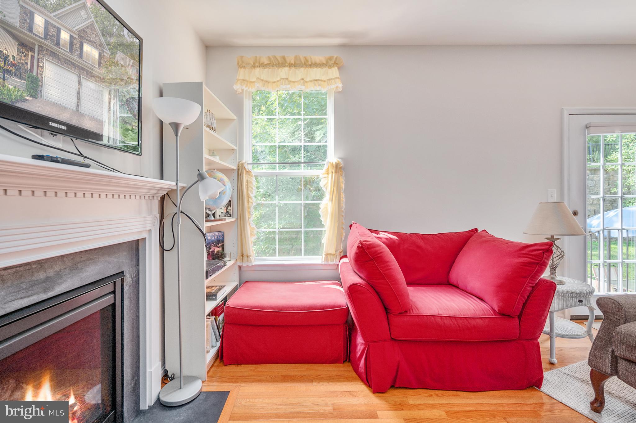 EAGLES POINTE - Residential