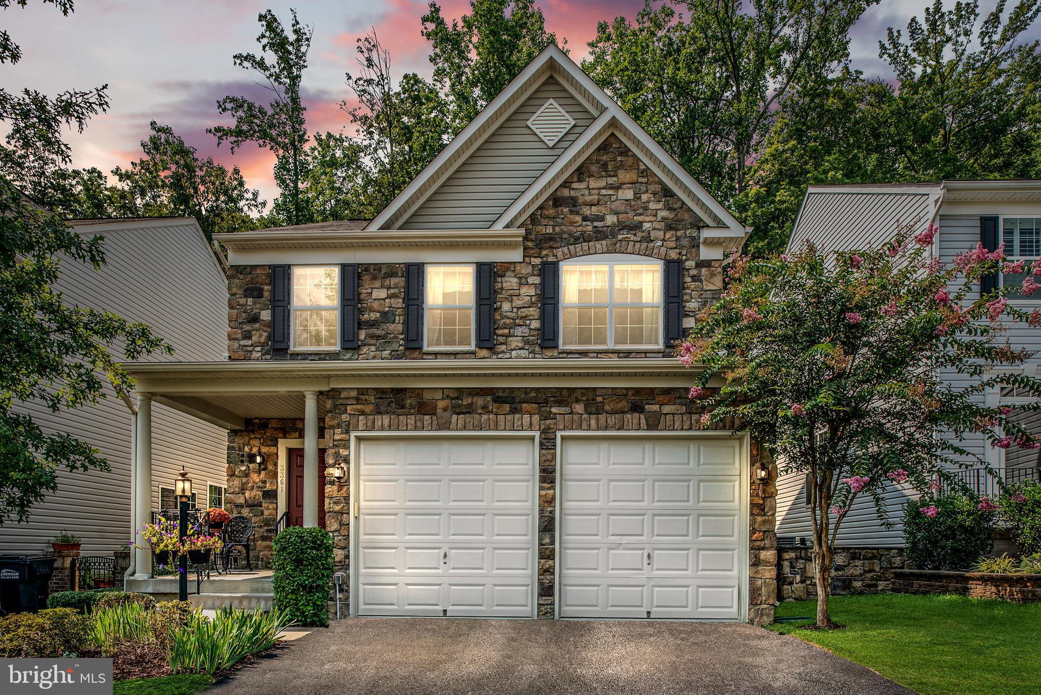 EAGLES POINTE - Residential