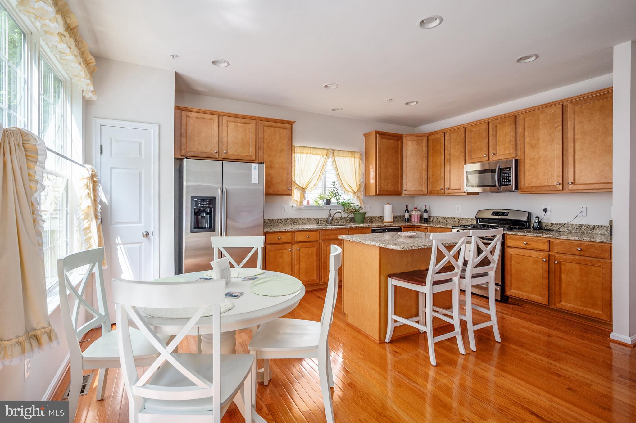 EAGLES POINTE - Residential