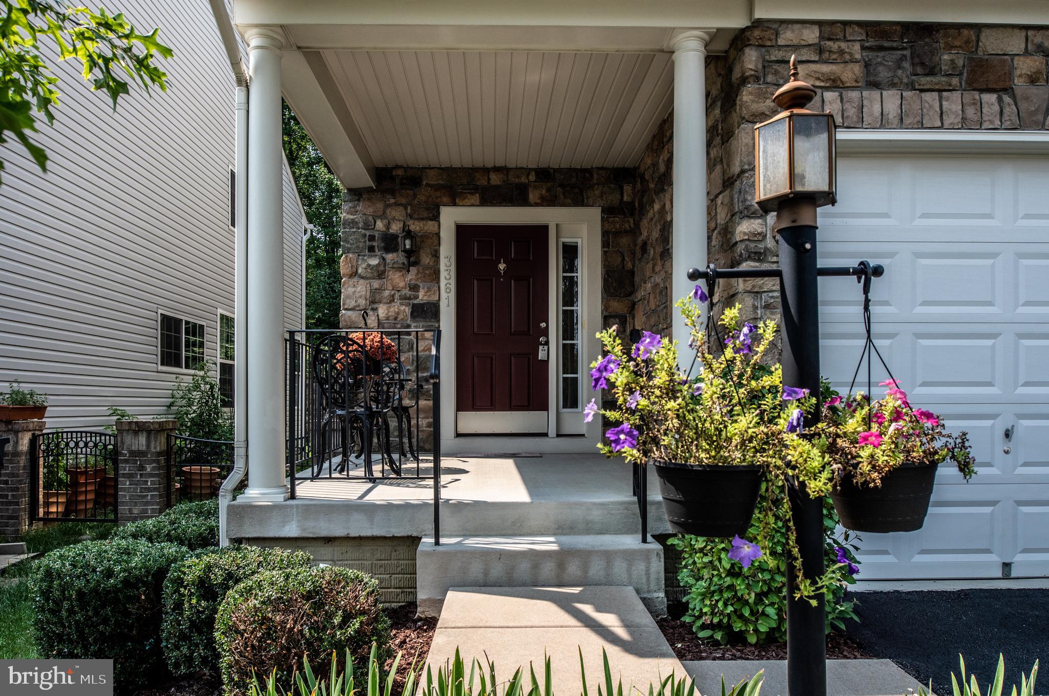 EAGLES POINTE - Residential