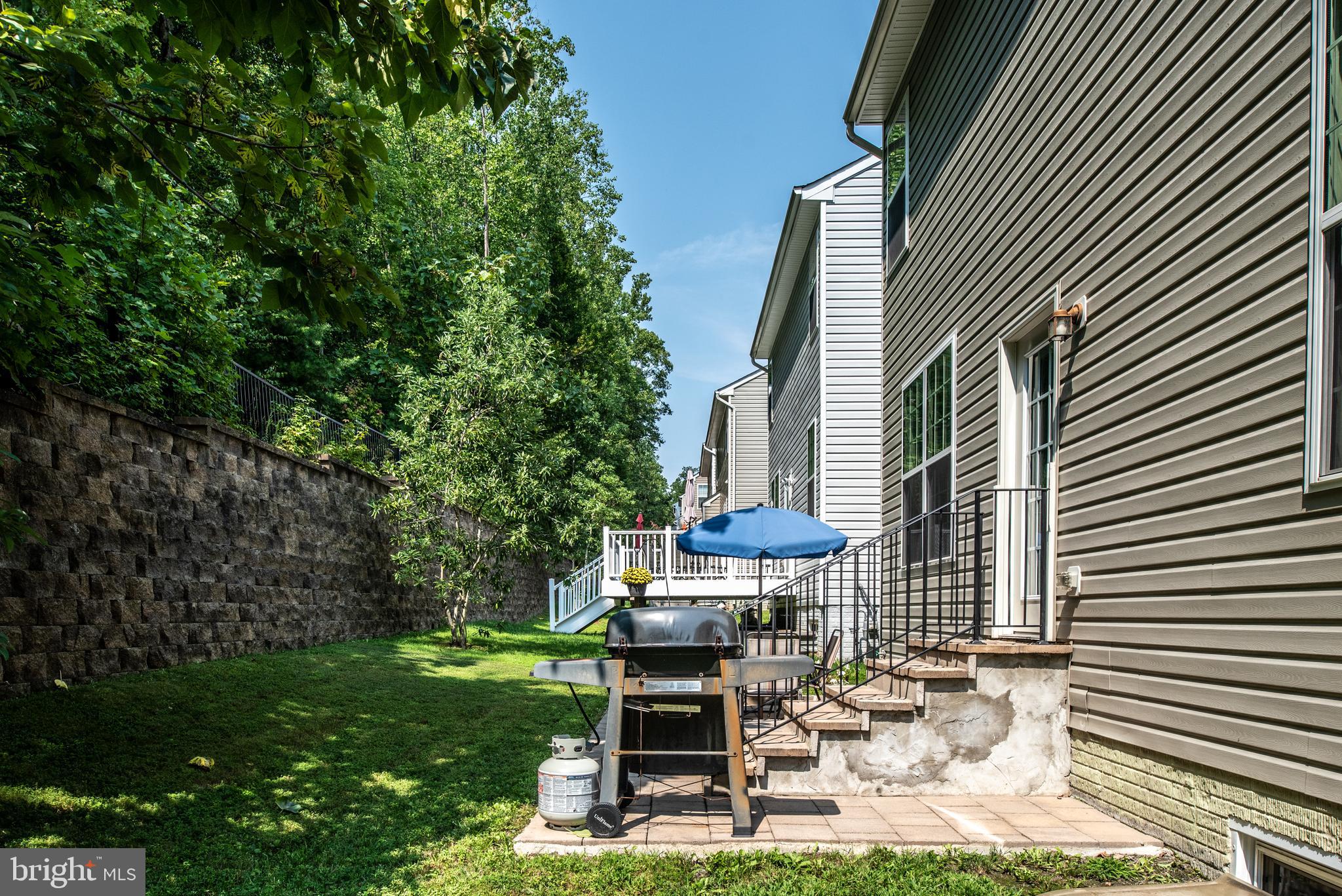 EAGLES POINTE - Residential