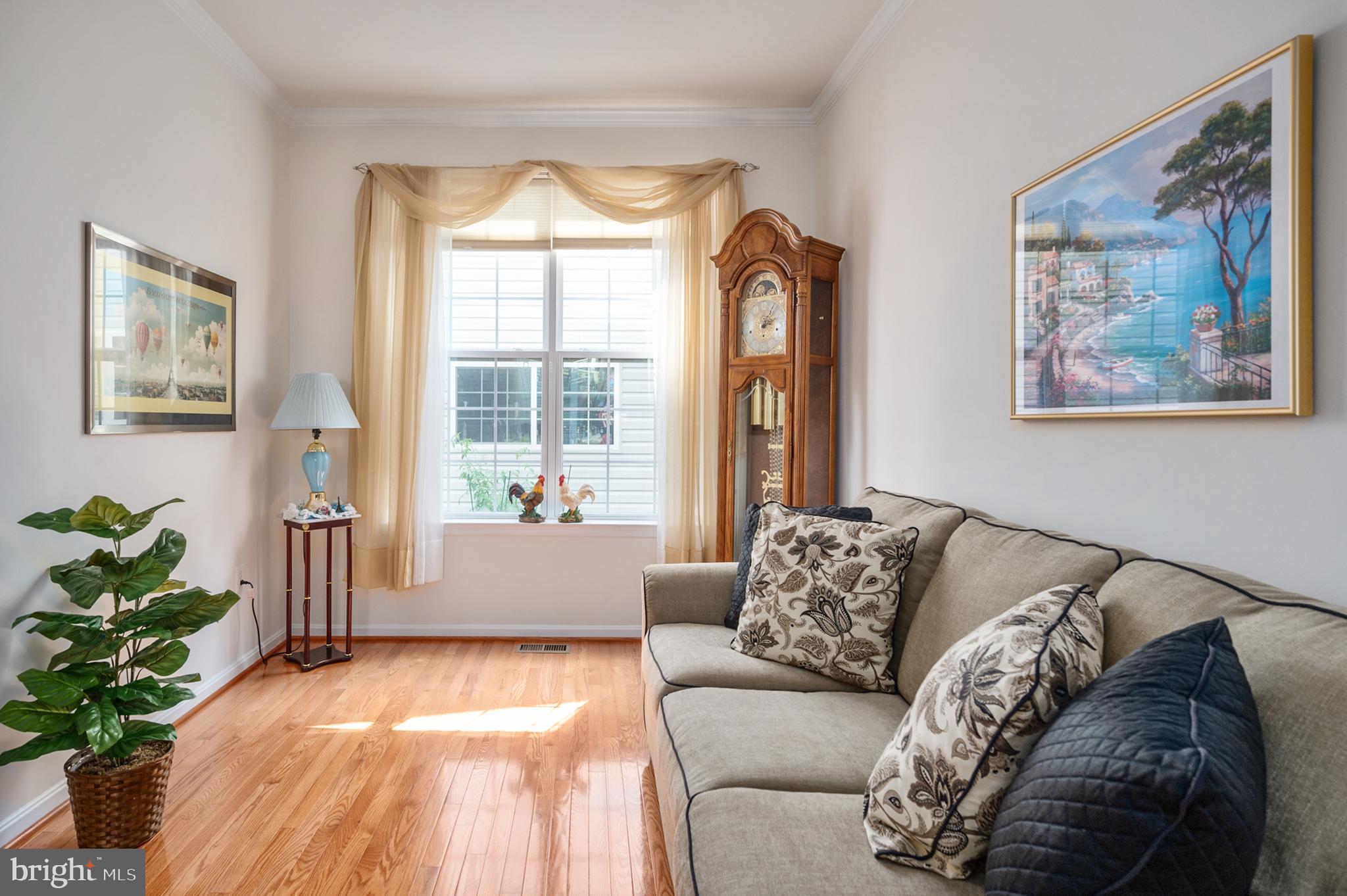 EAGLES POINTE - Residential