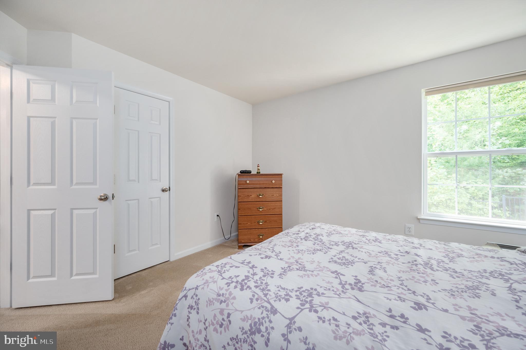 EAGLES POINTE - Residential