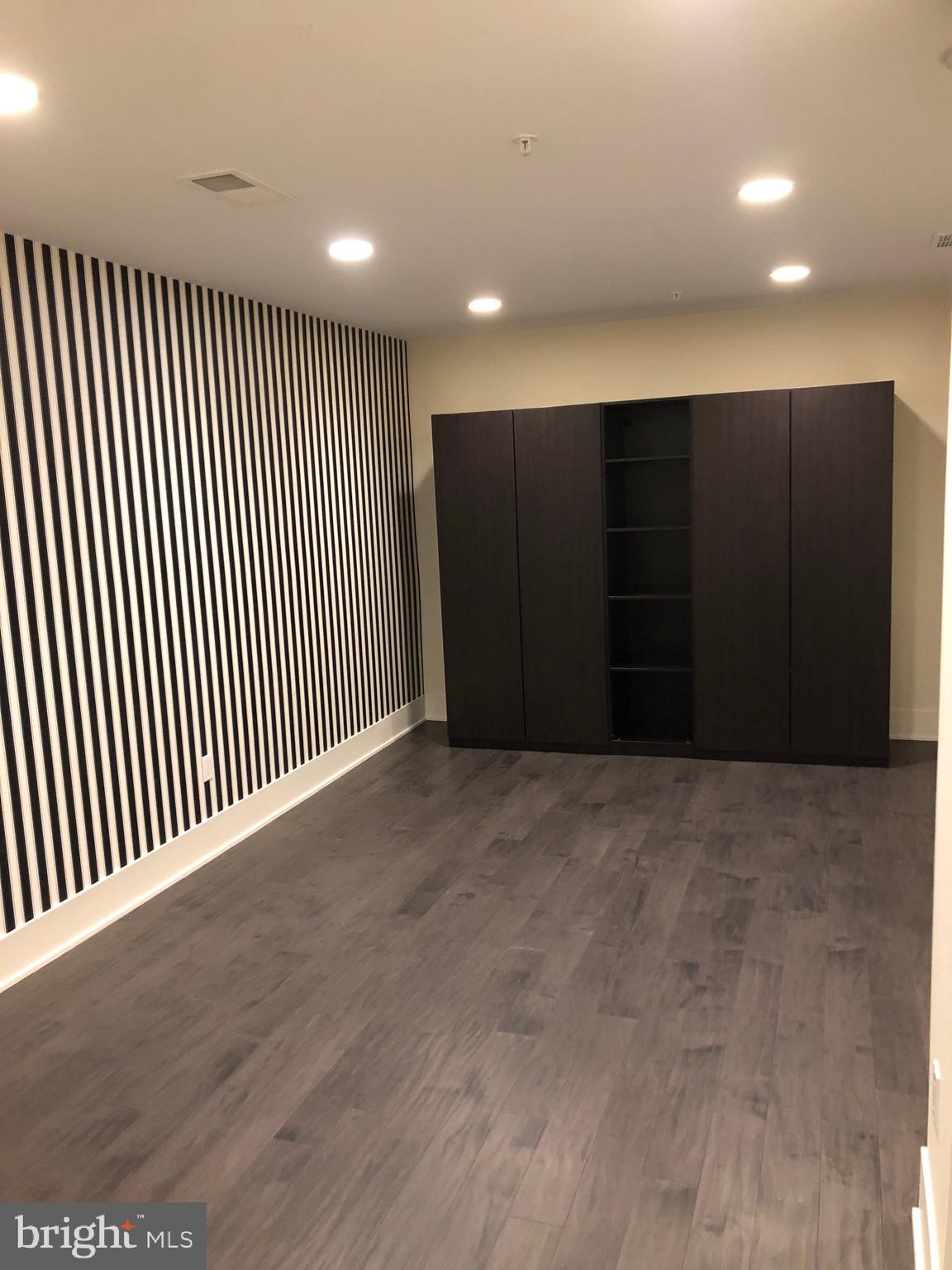 LITTLE FALLS PLACE - Residential Lease