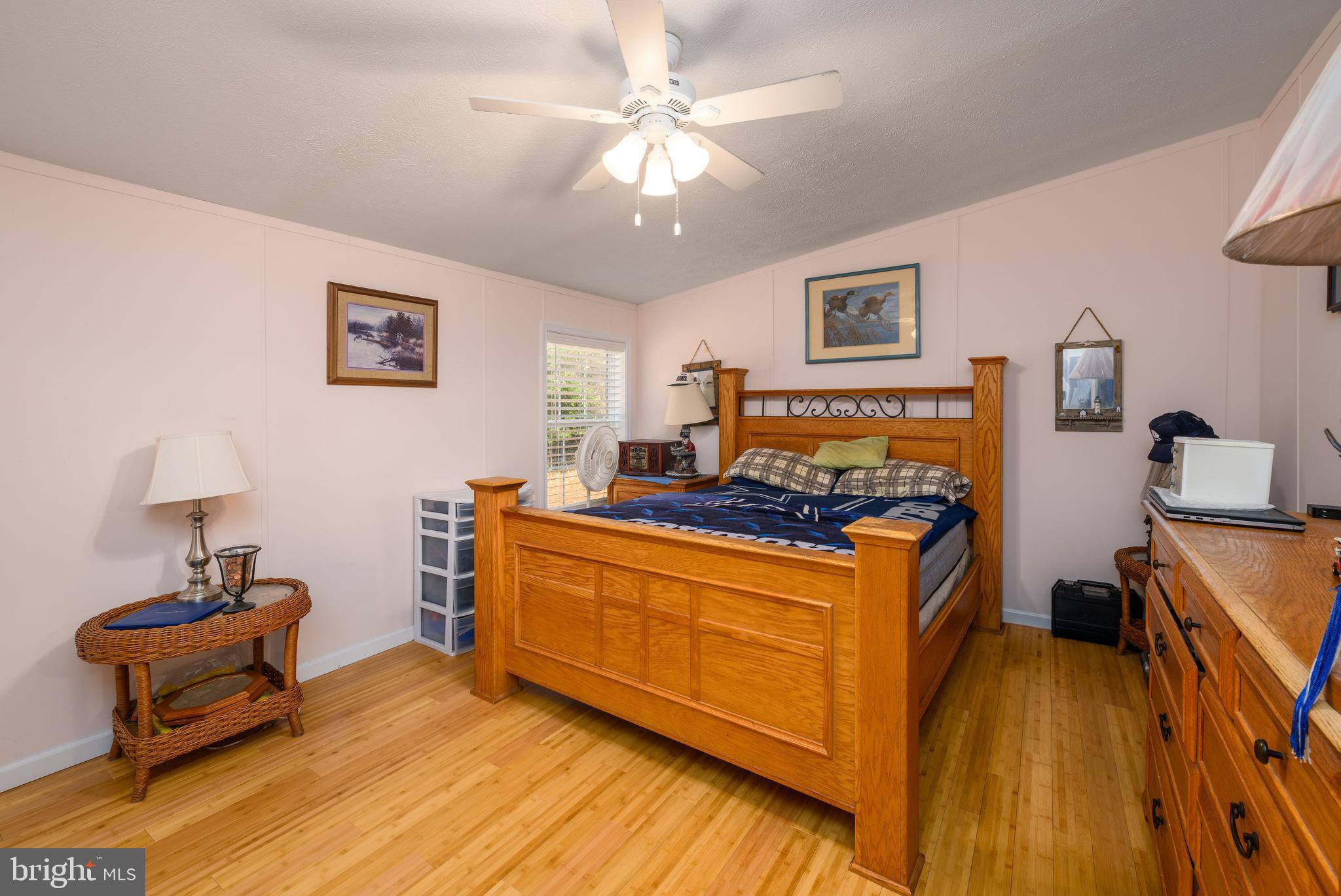 WHITE HOUSE BEACH - Residential