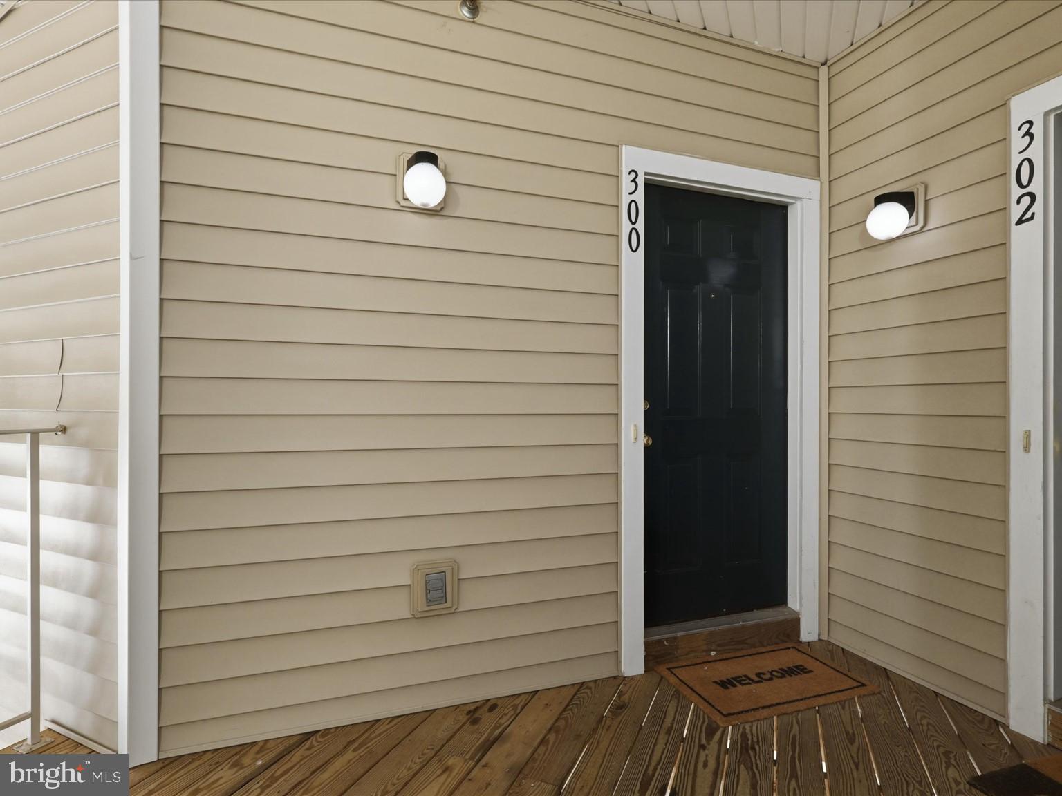 21855 LOCOMOTIVE TERRACE 300