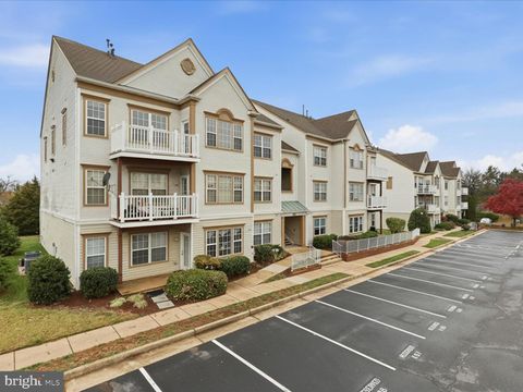 21855 LOCOMOTIVE TERRACE 300 STERLING VA 20166
