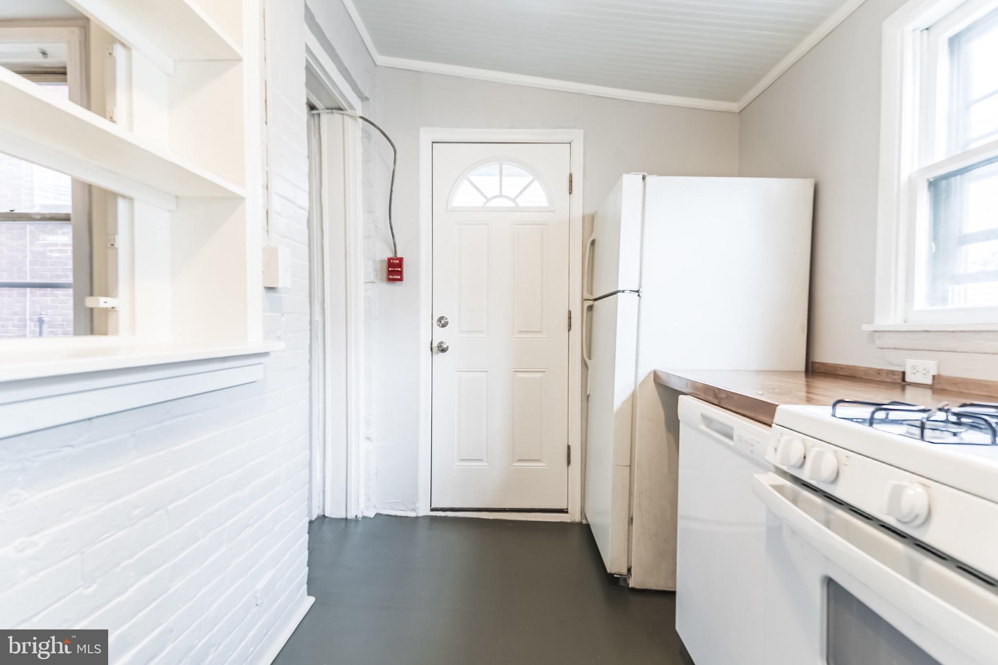 FAIRMOUNT - Residential Lease