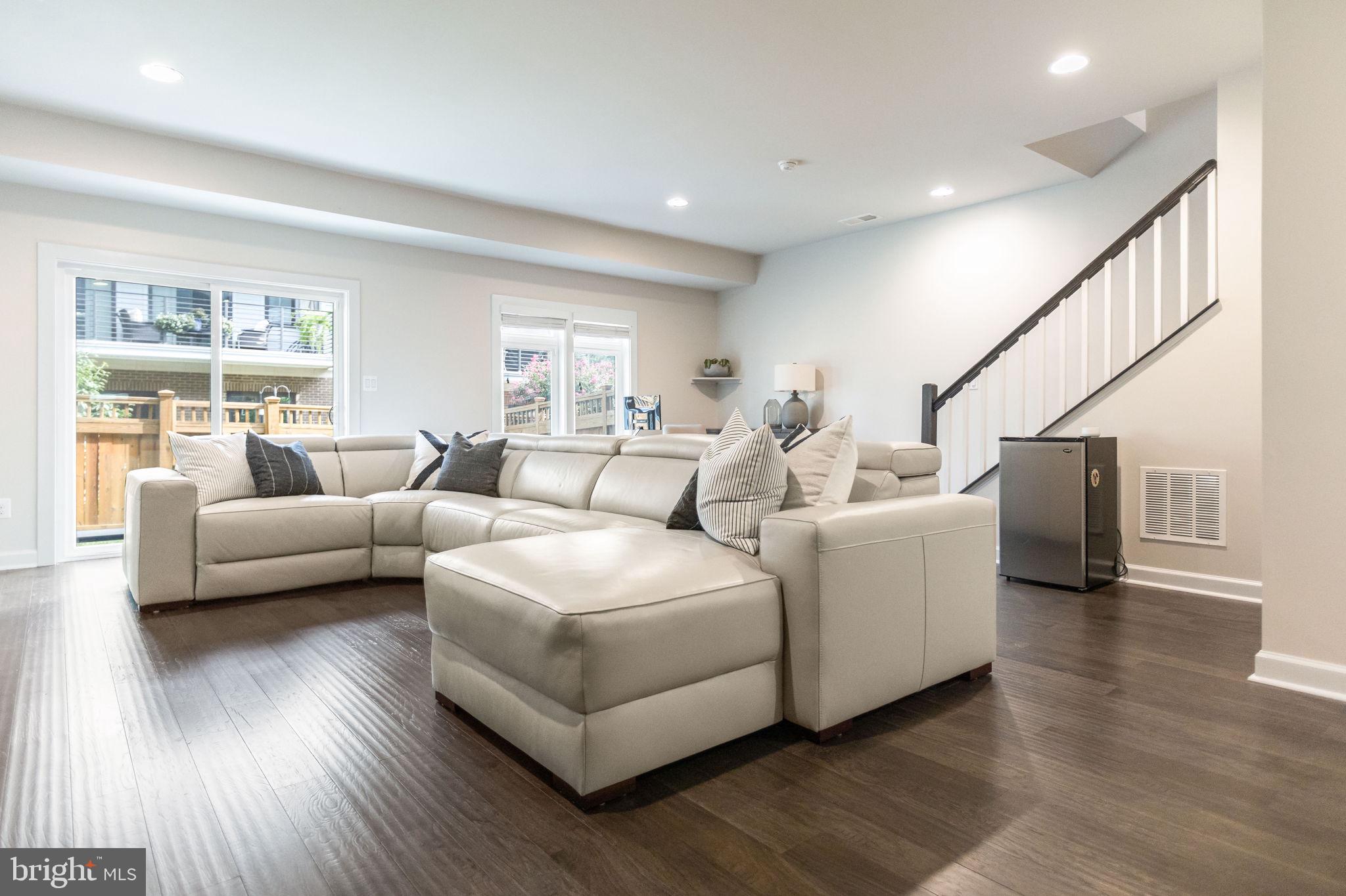 VILLAGE AT LEESBURG - Residential