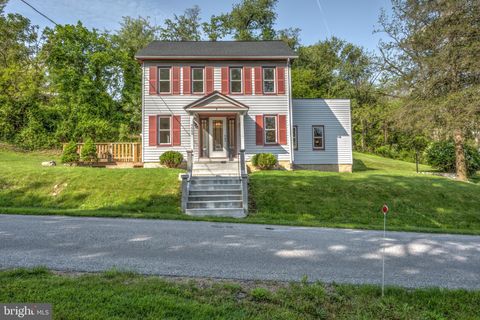 Photo of 4560 FAIRVIEW RD, COLUMBIA, PA 17512 (MLS # PALA2034802)
