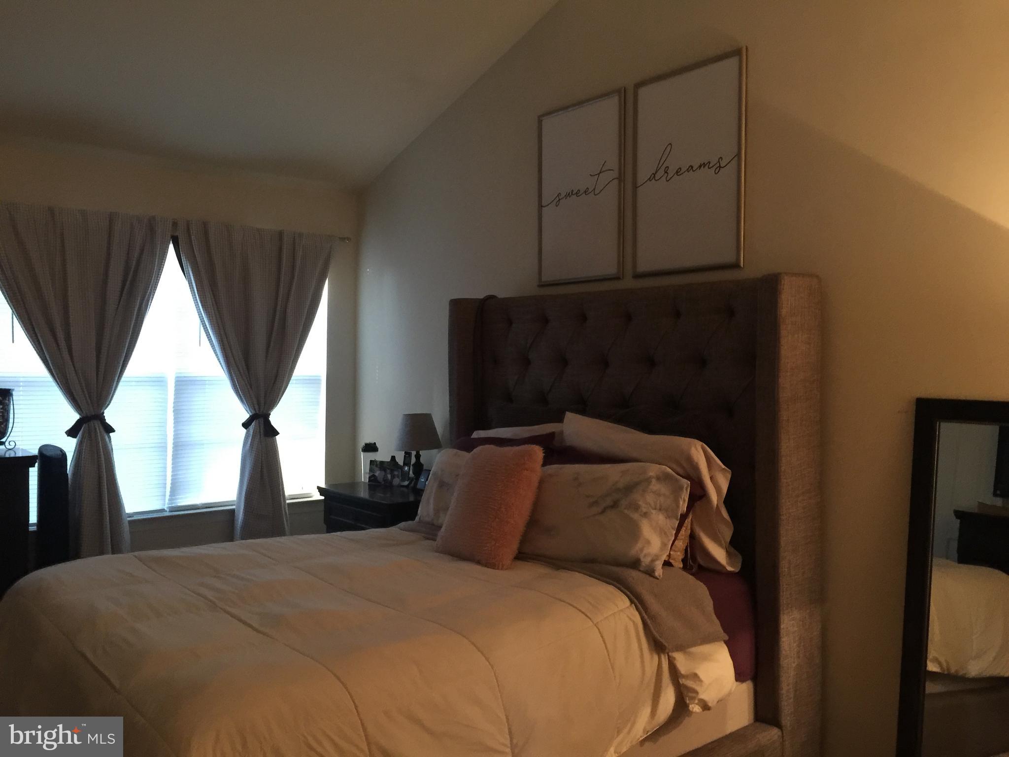 CENTRE RIDGE LAND BAY - Residential Lease