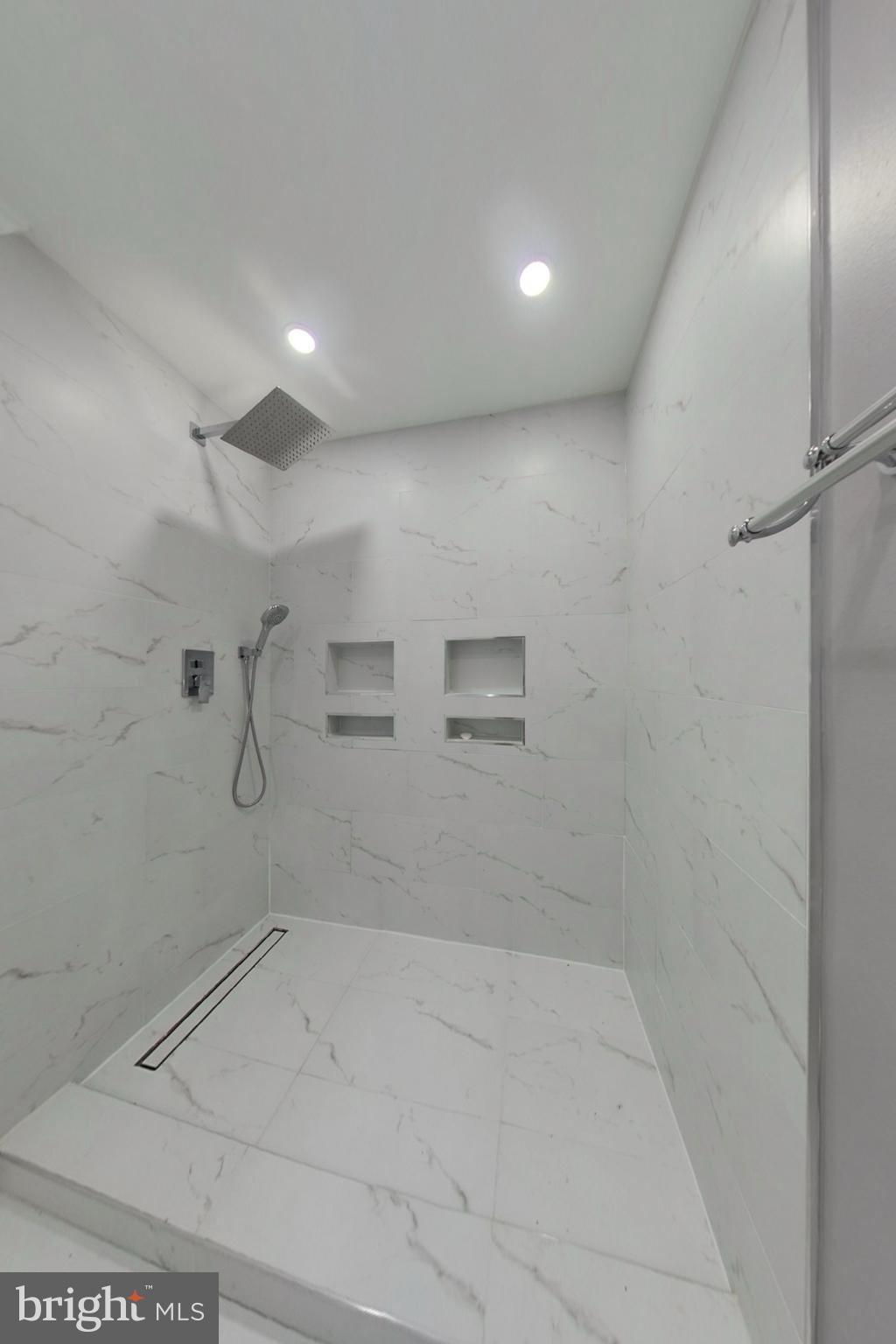 GREENBELT LAKE - Residential