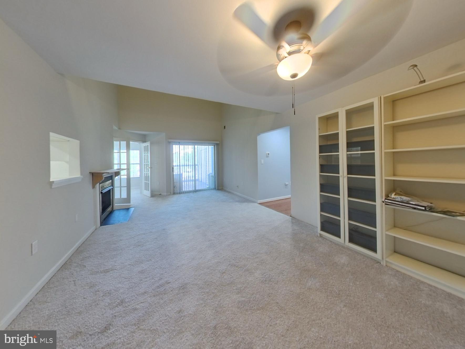 GREENBELT LAKE - Residential