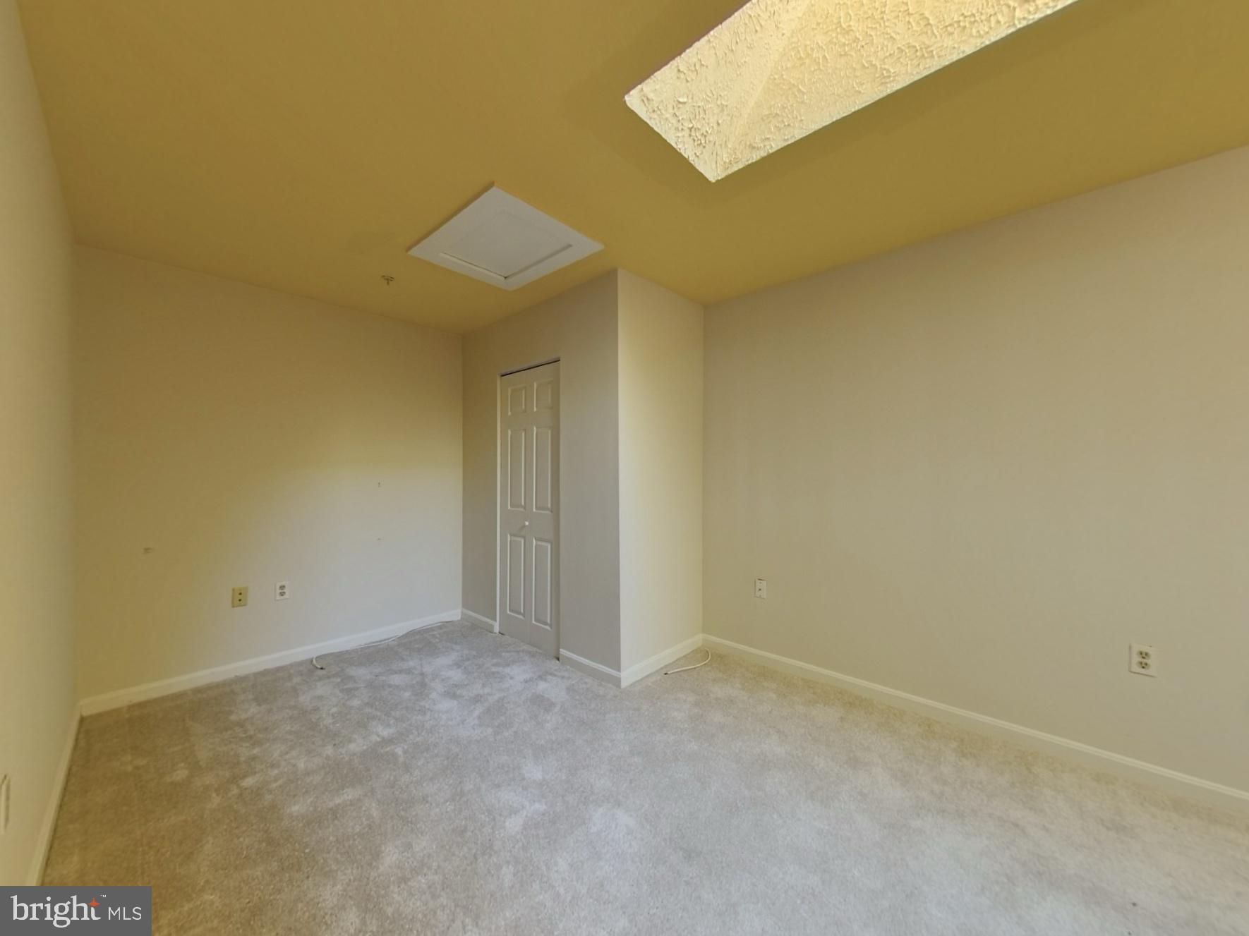 GREENBELT LAKE - Residential