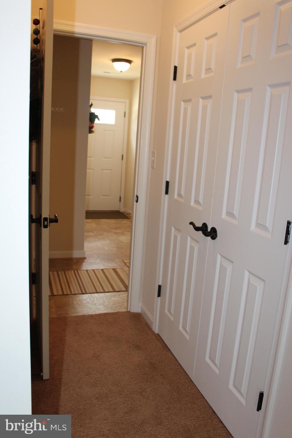 LAKESIDE - Residential