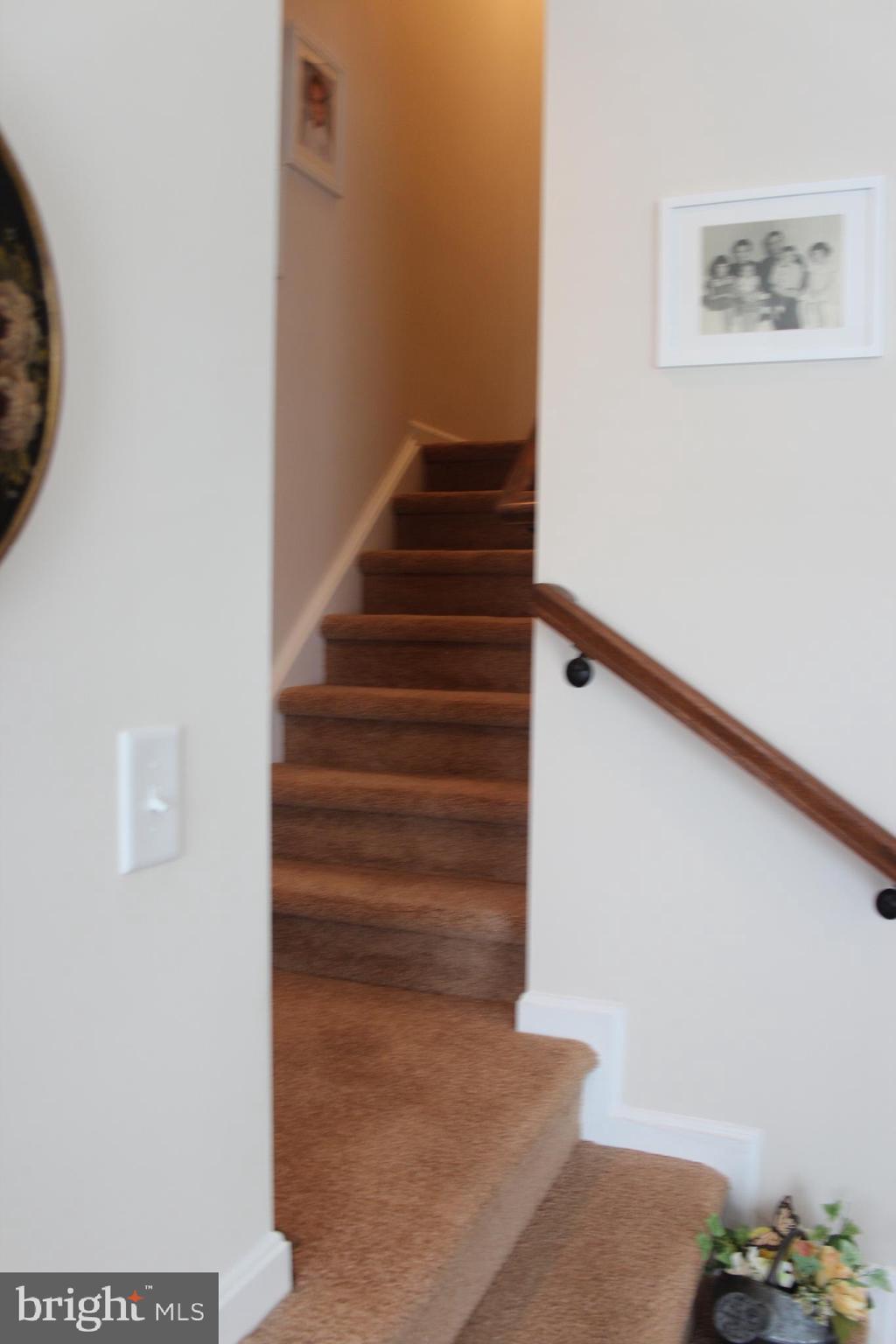 LAKESIDE - Residential