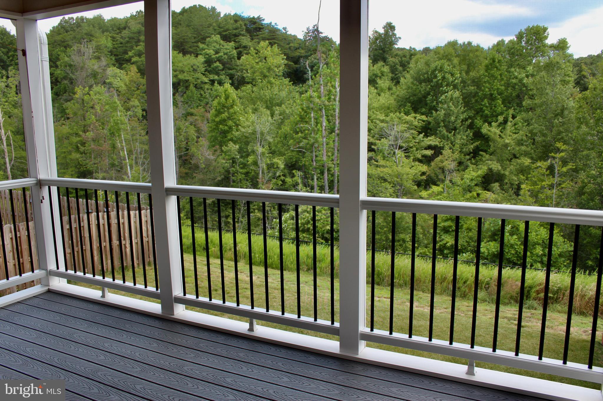 LAKESIDE - Residential