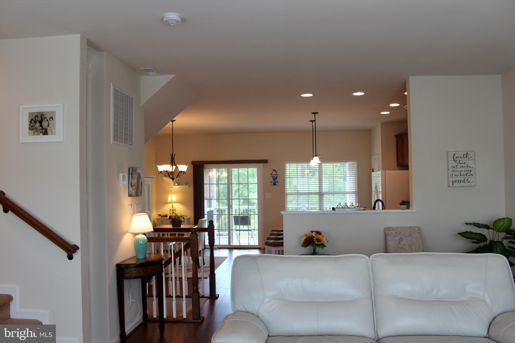 LAKESIDE - Residential