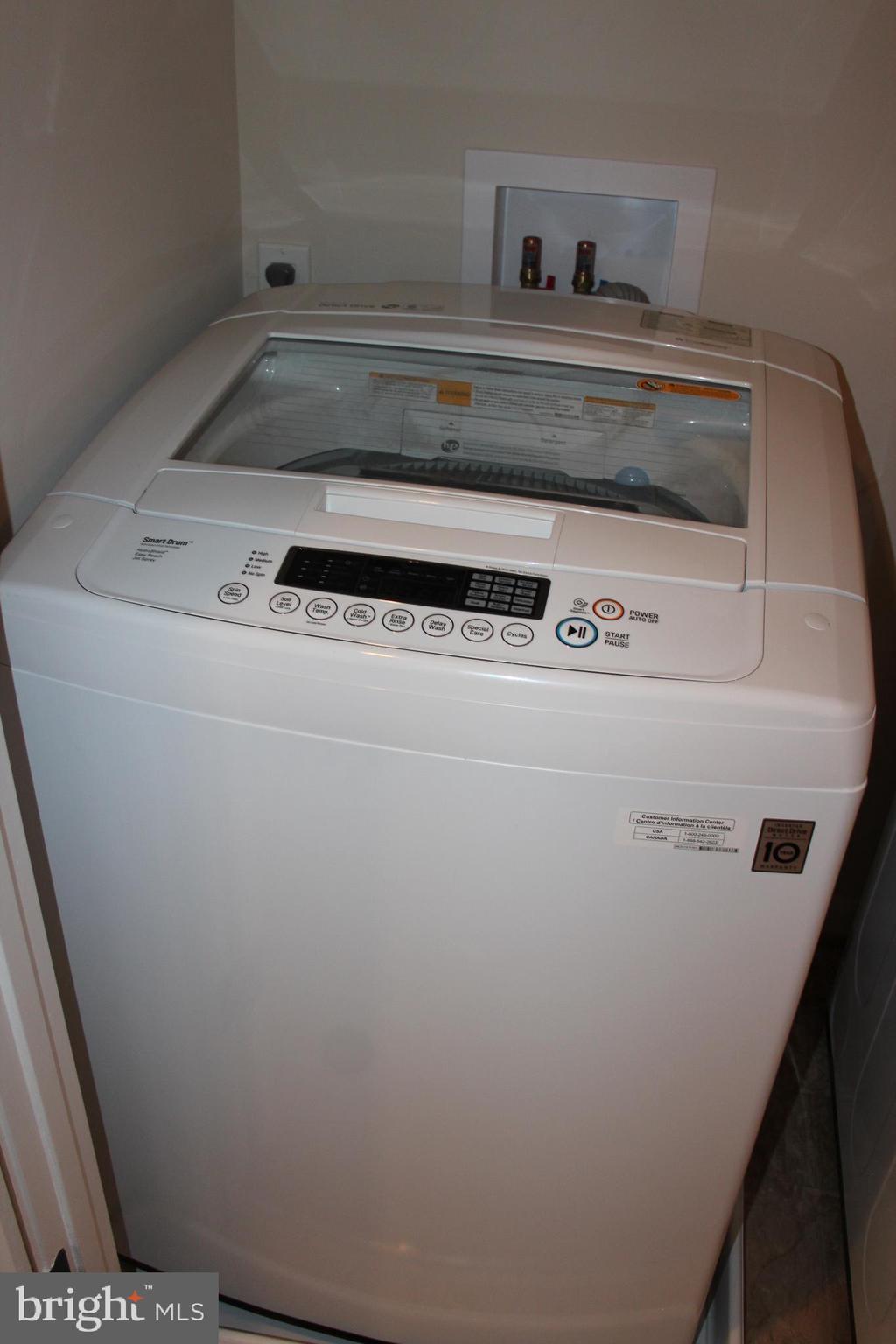 LAKESIDE - Residential