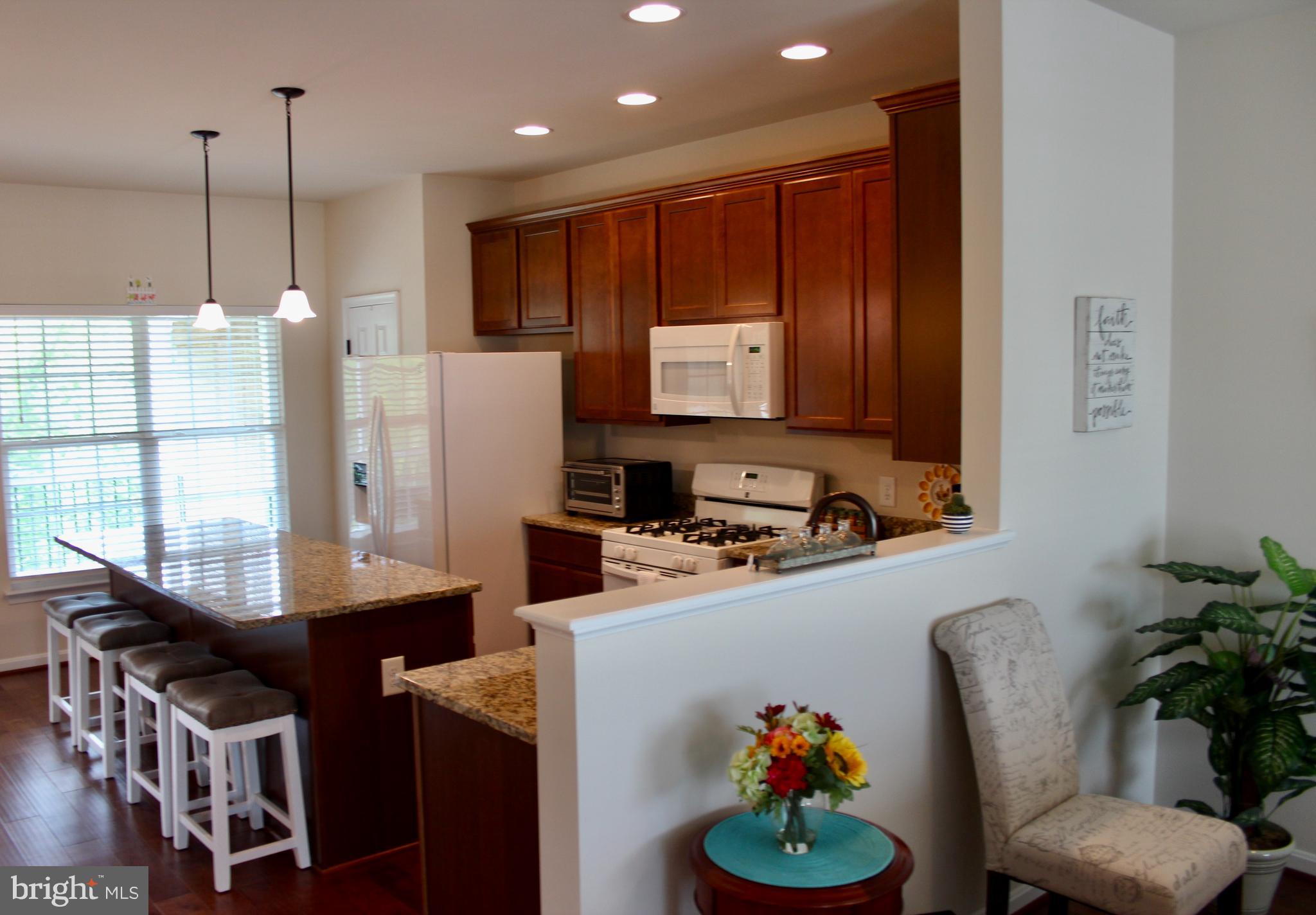 LAKESIDE - Residential