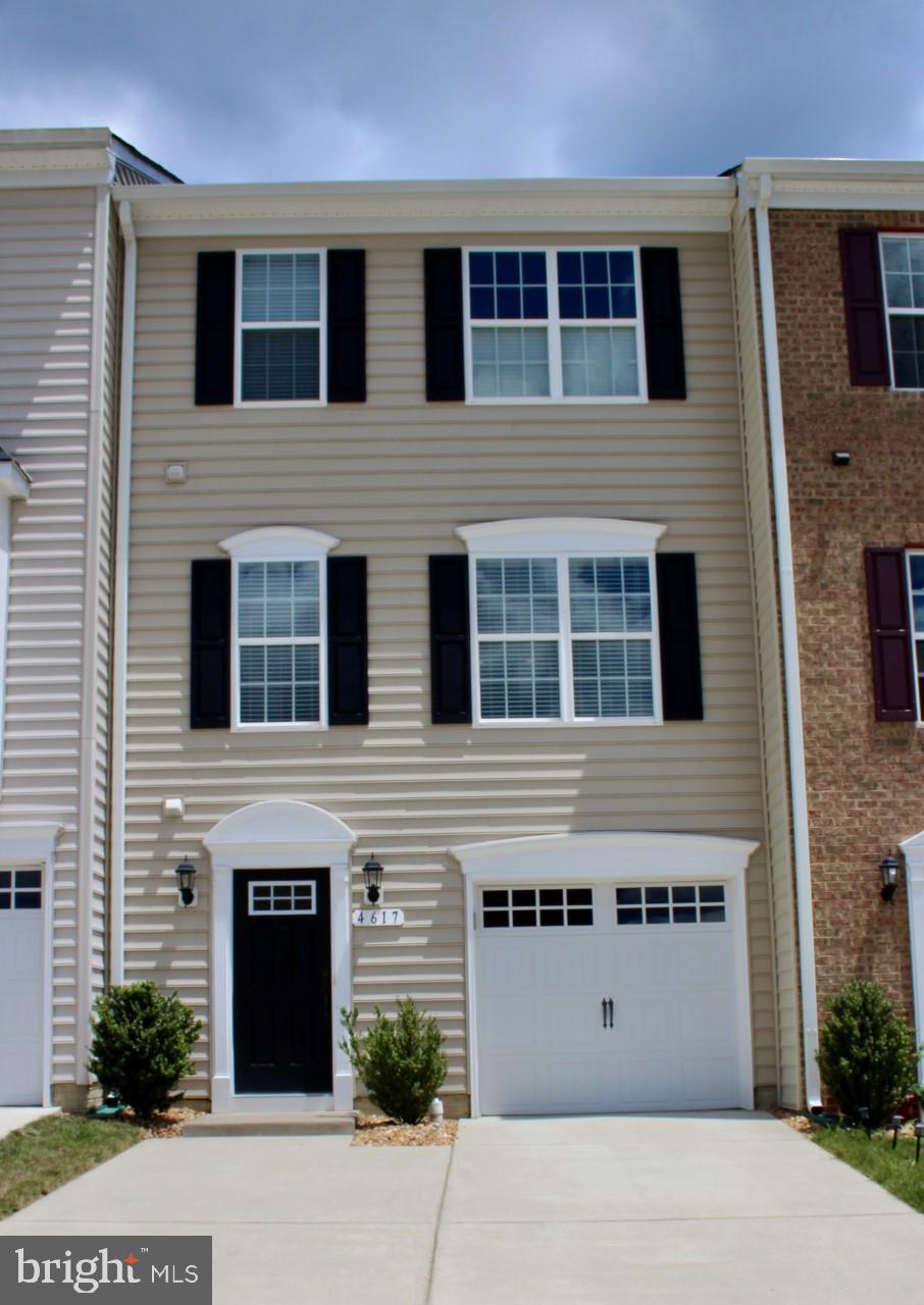 LAKESIDE - Residential