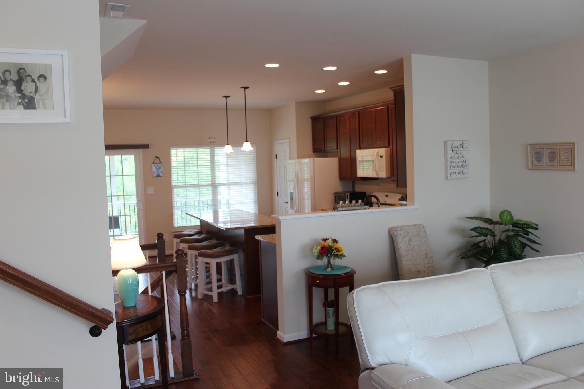 LAKESIDE - Residential