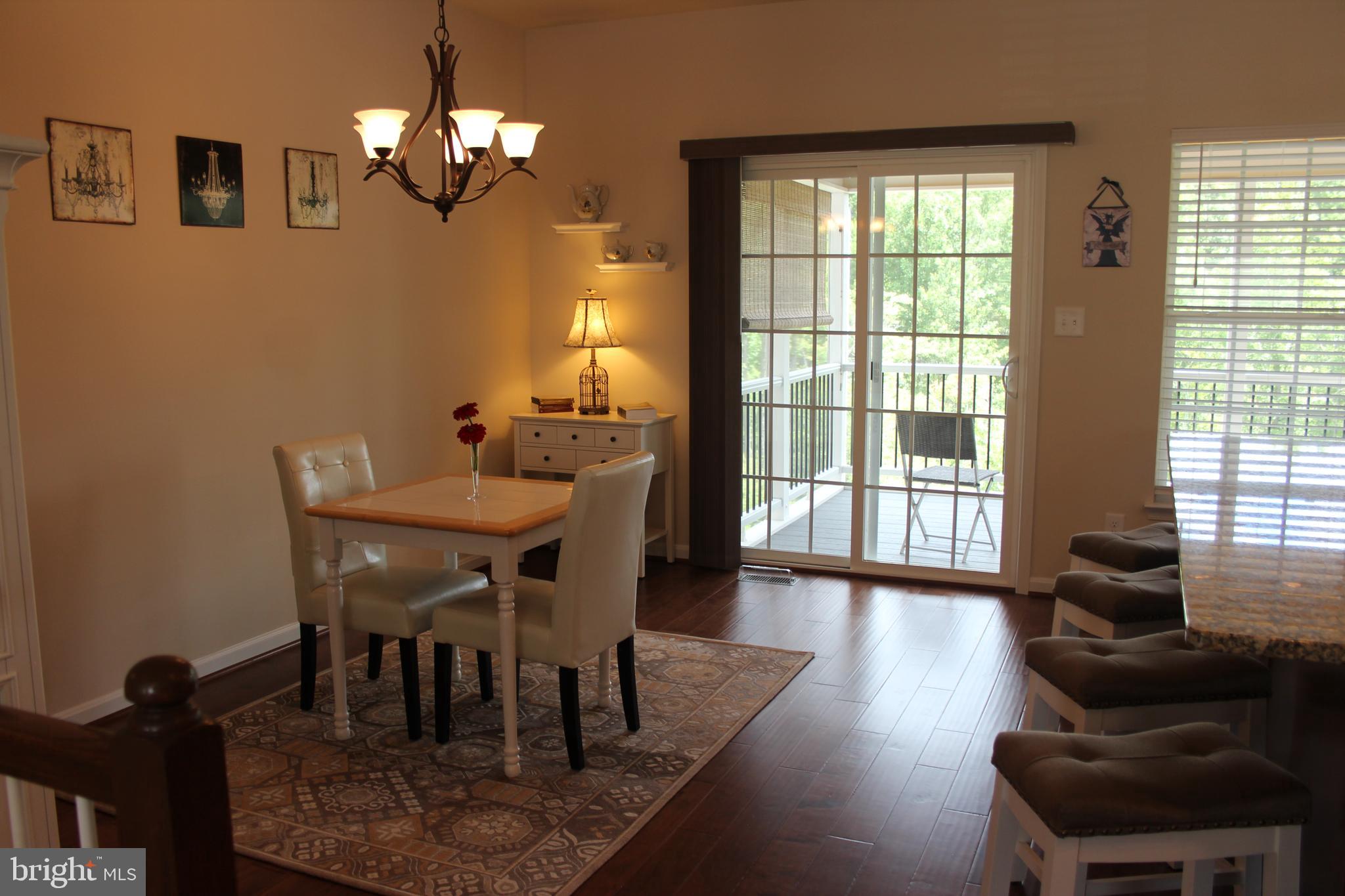 LAKESIDE - Residential