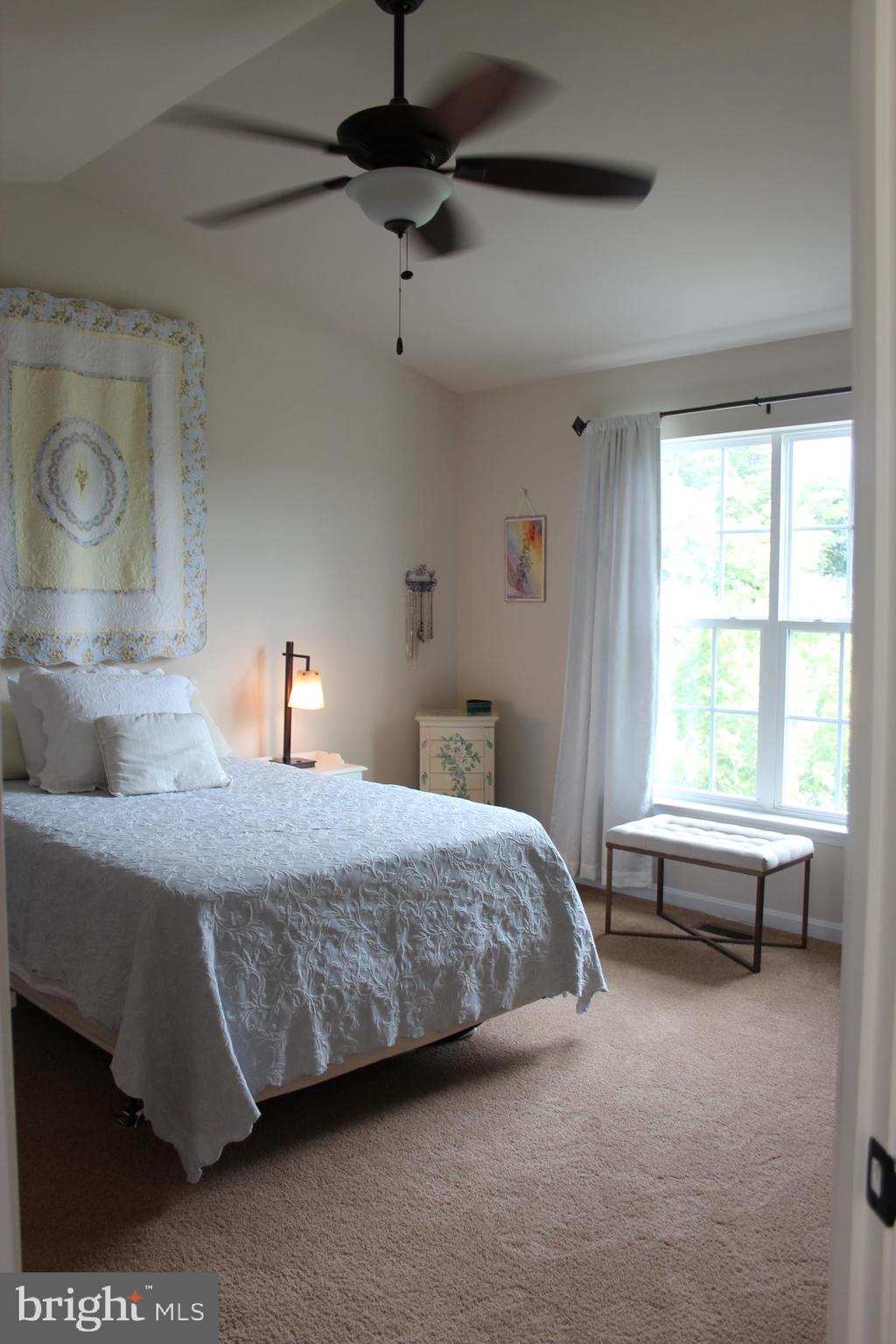 LAKESIDE - Residential