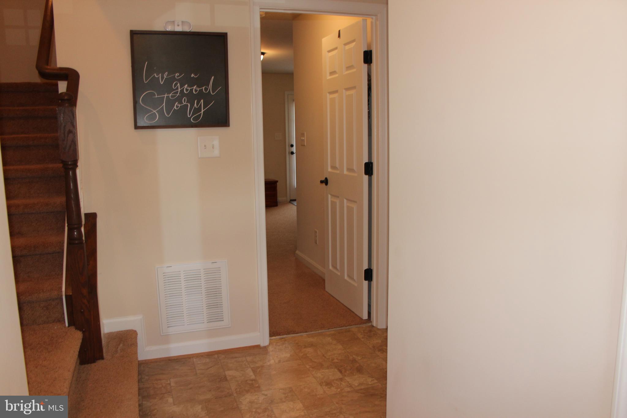 LAKESIDE - Residential