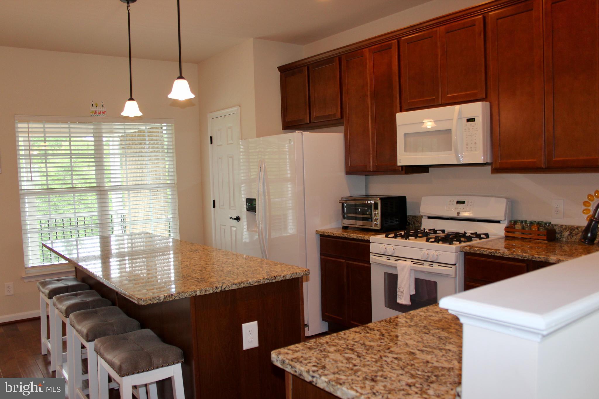 LAKESIDE - Residential