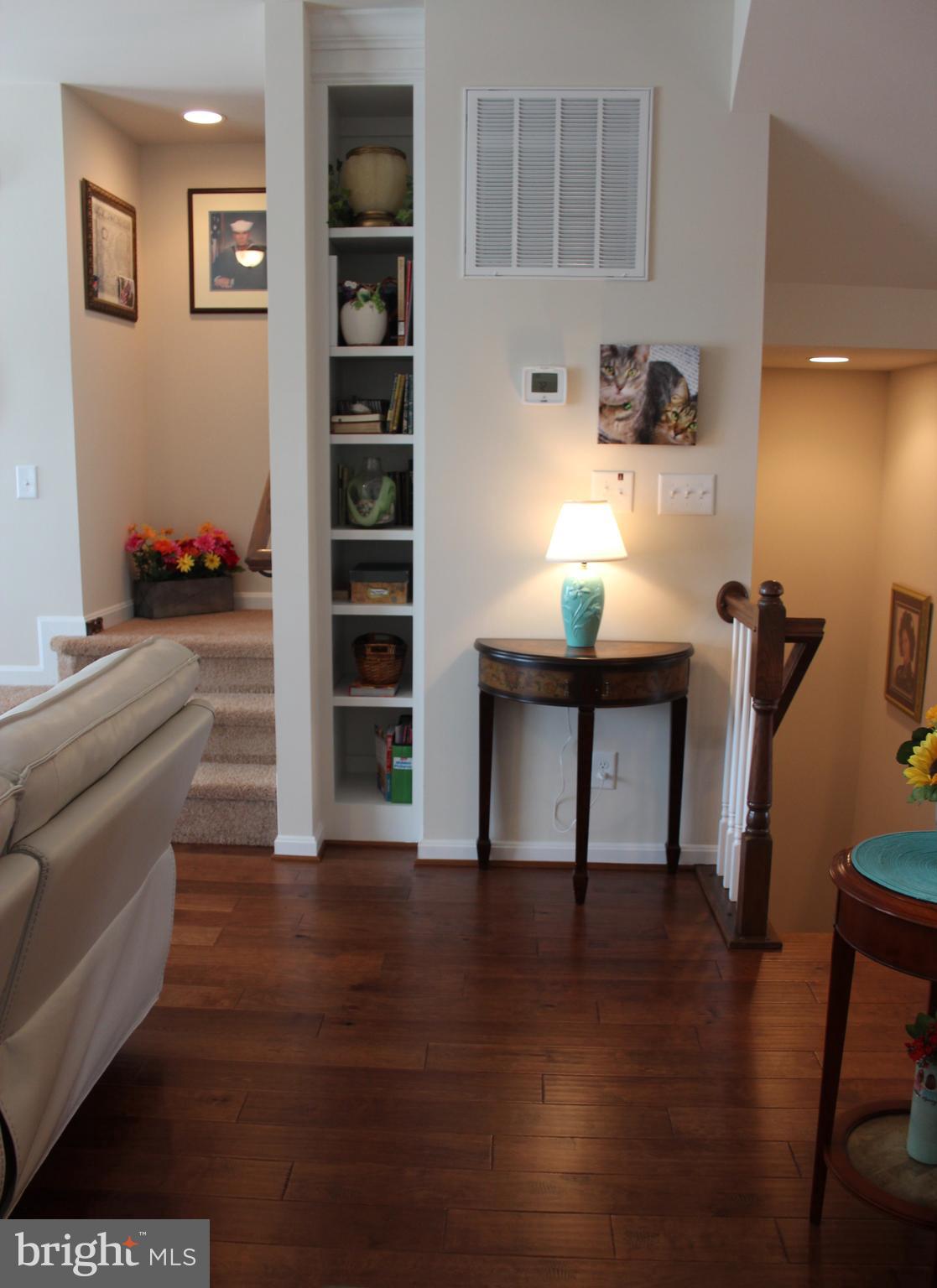 LAKESIDE - Residential