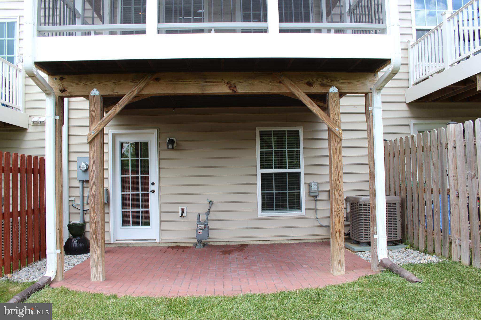 LAKESIDE - Residential