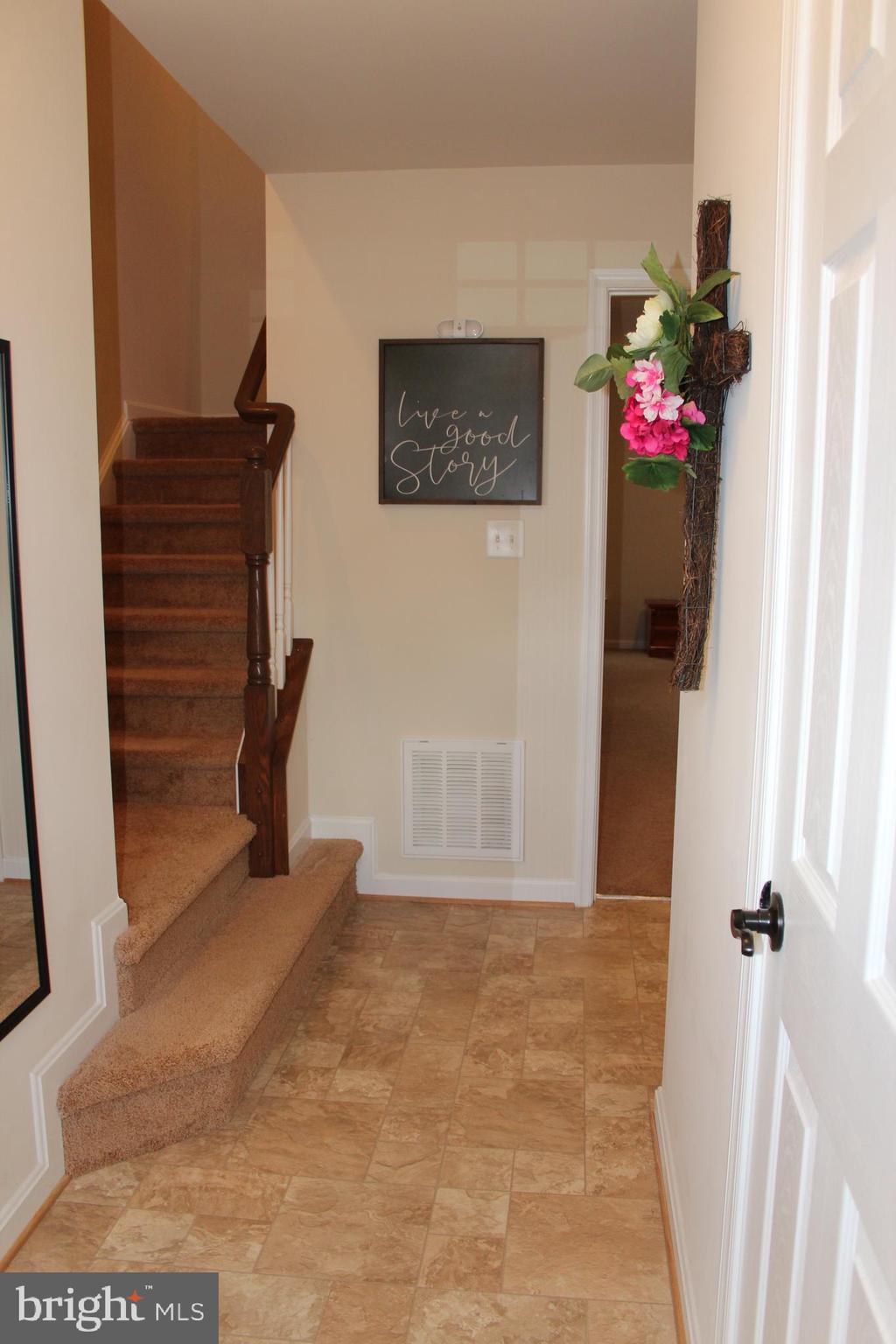 LAKESIDE - Residential