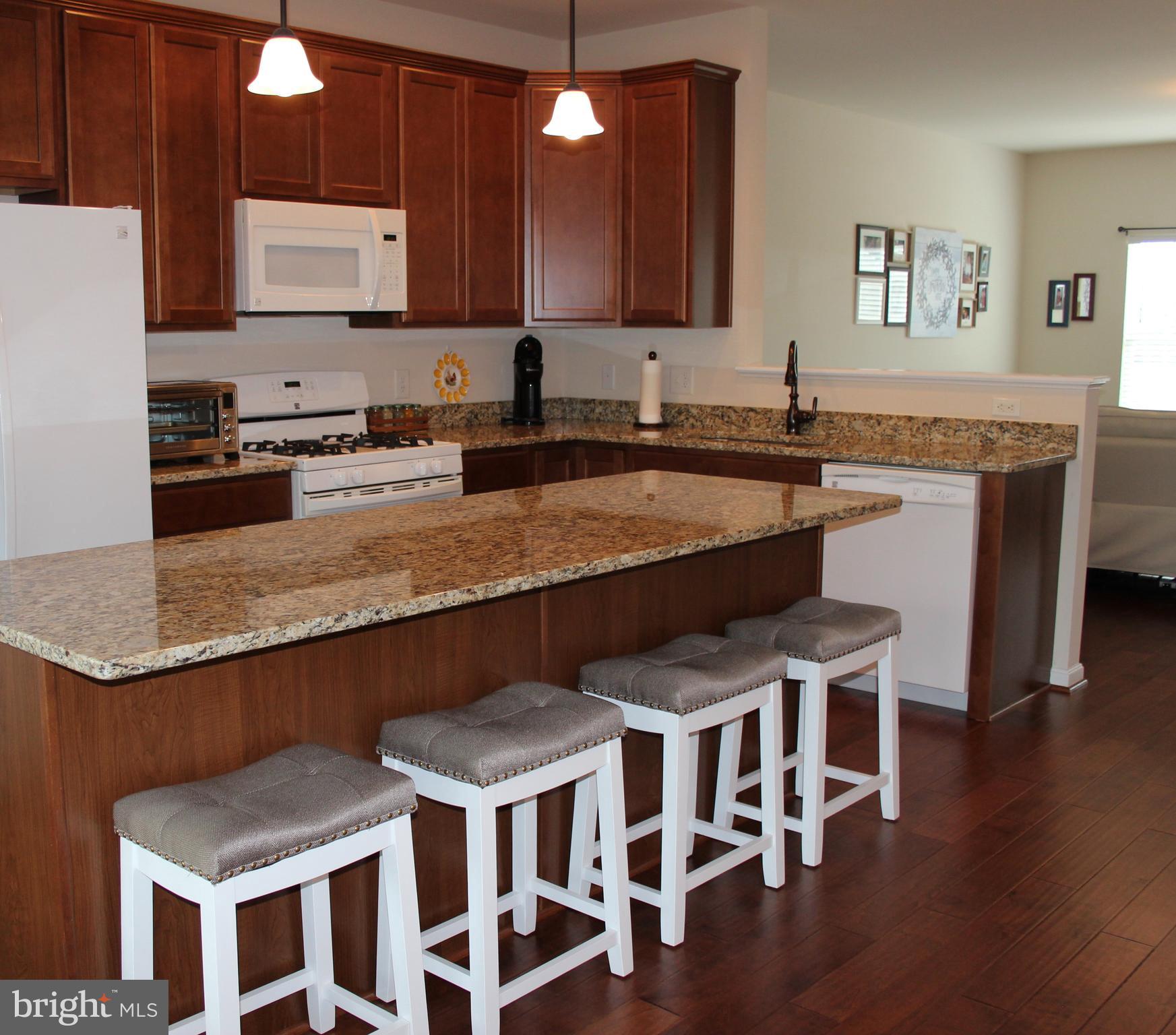 LAKESIDE - Residential