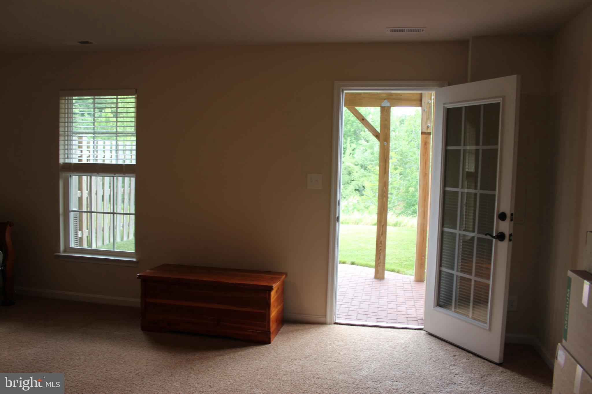 LAKESIDE - Residential