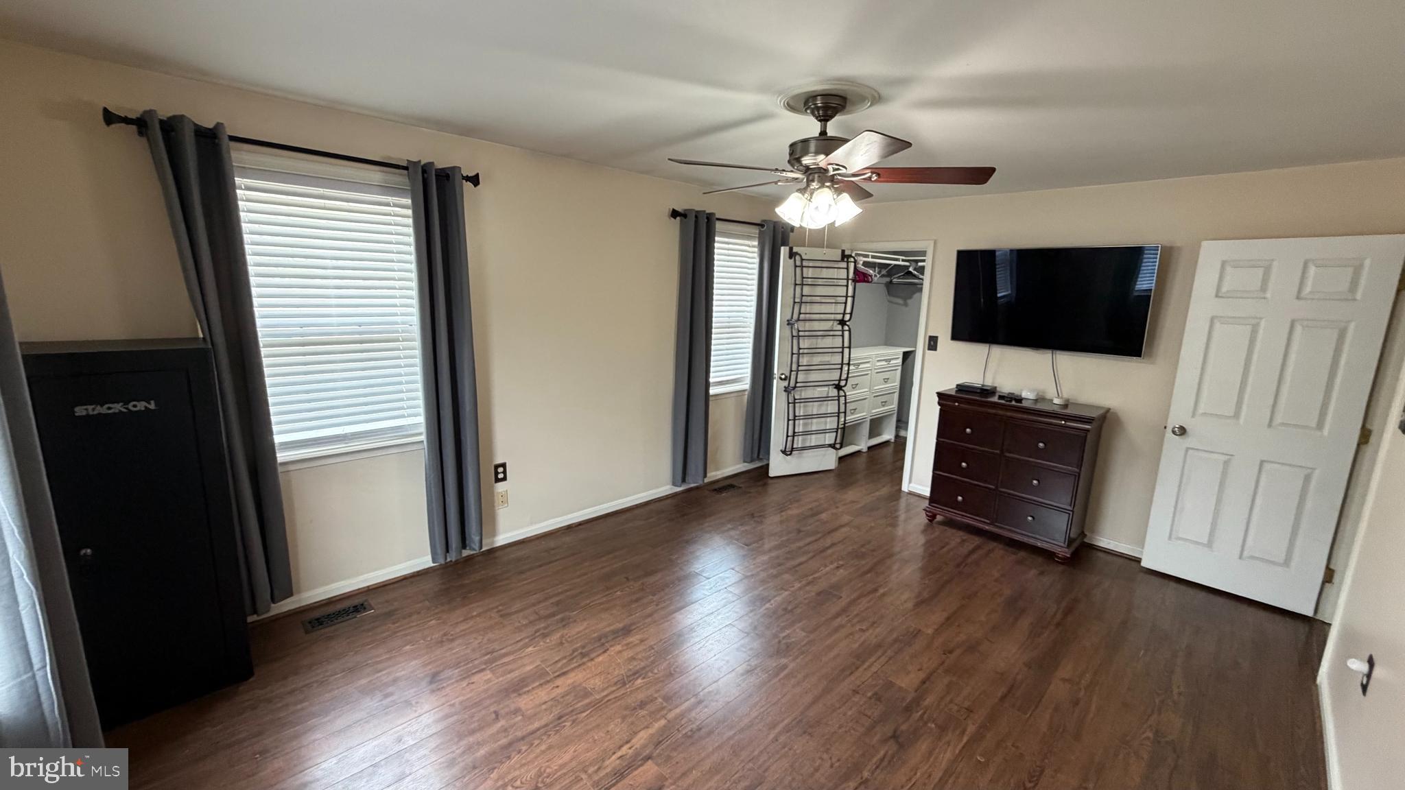 DOGWOOD MANOR - Residential Lease