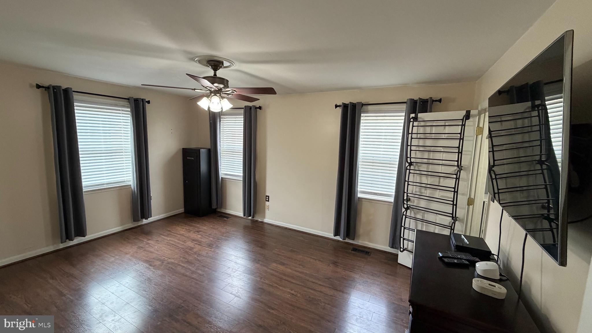 DOGWOOD MANOR - Residential Lease