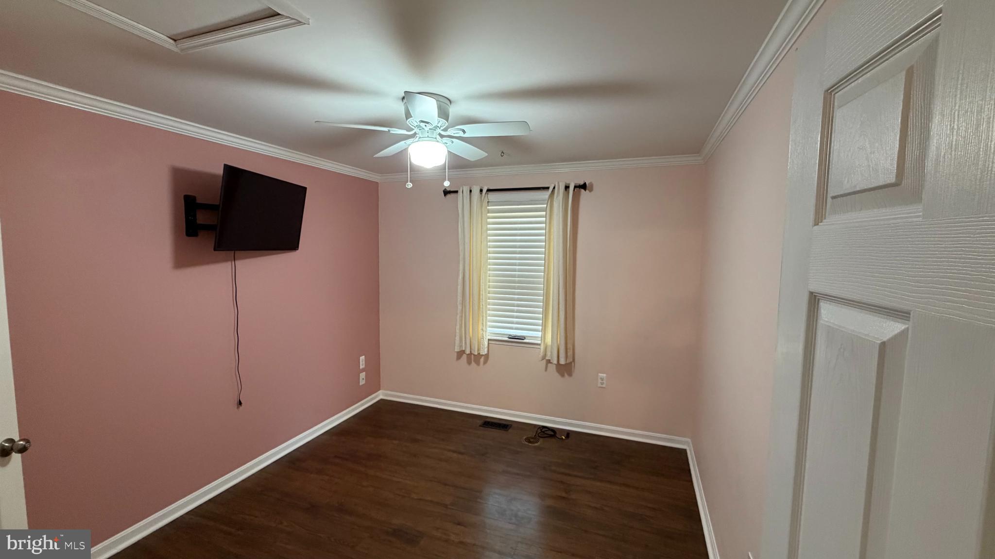 DOGWOOD MANOR - Residential Lease